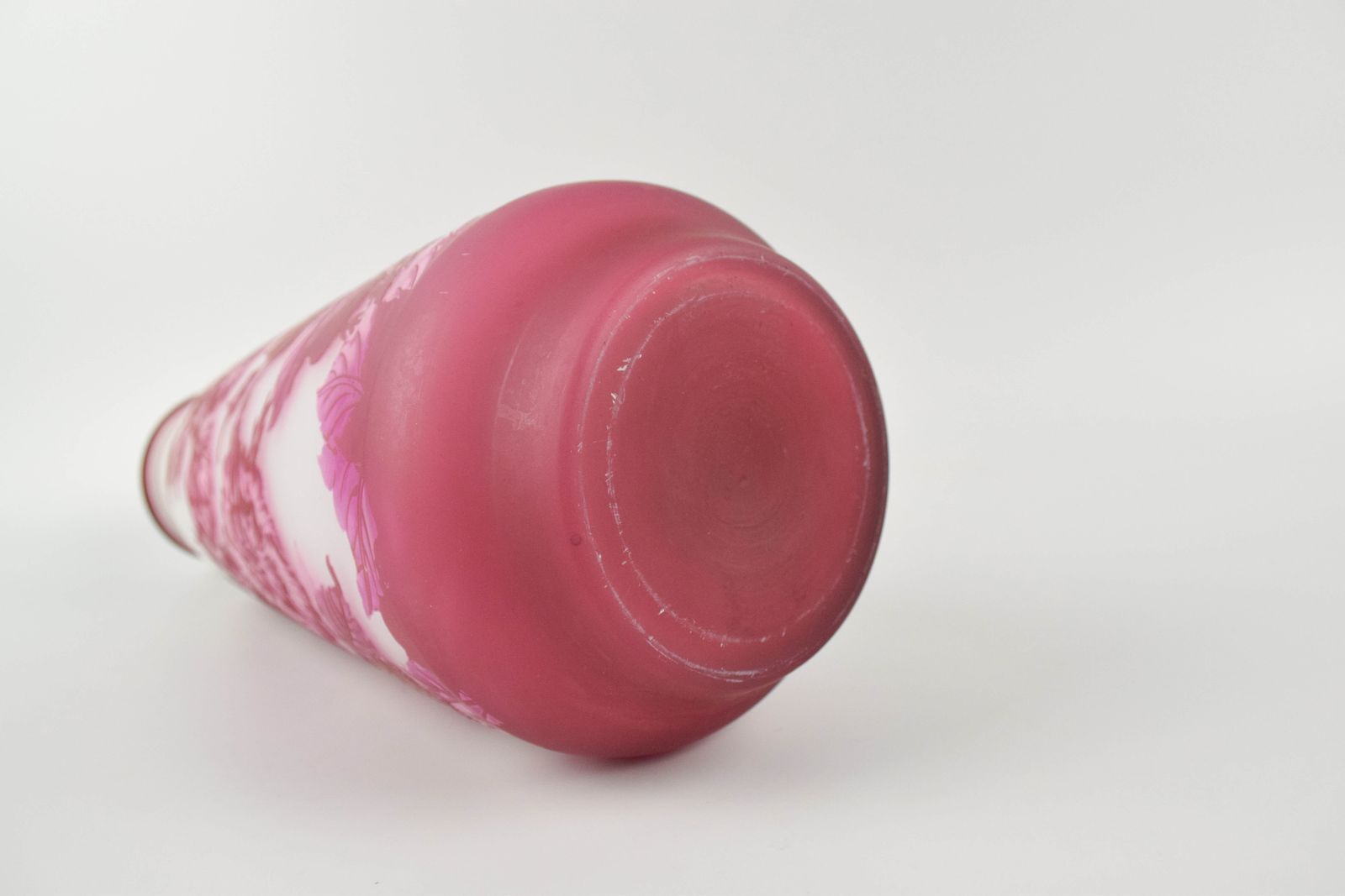 After Emilie Galle   Pink & White Glass Vase photo vinterior
