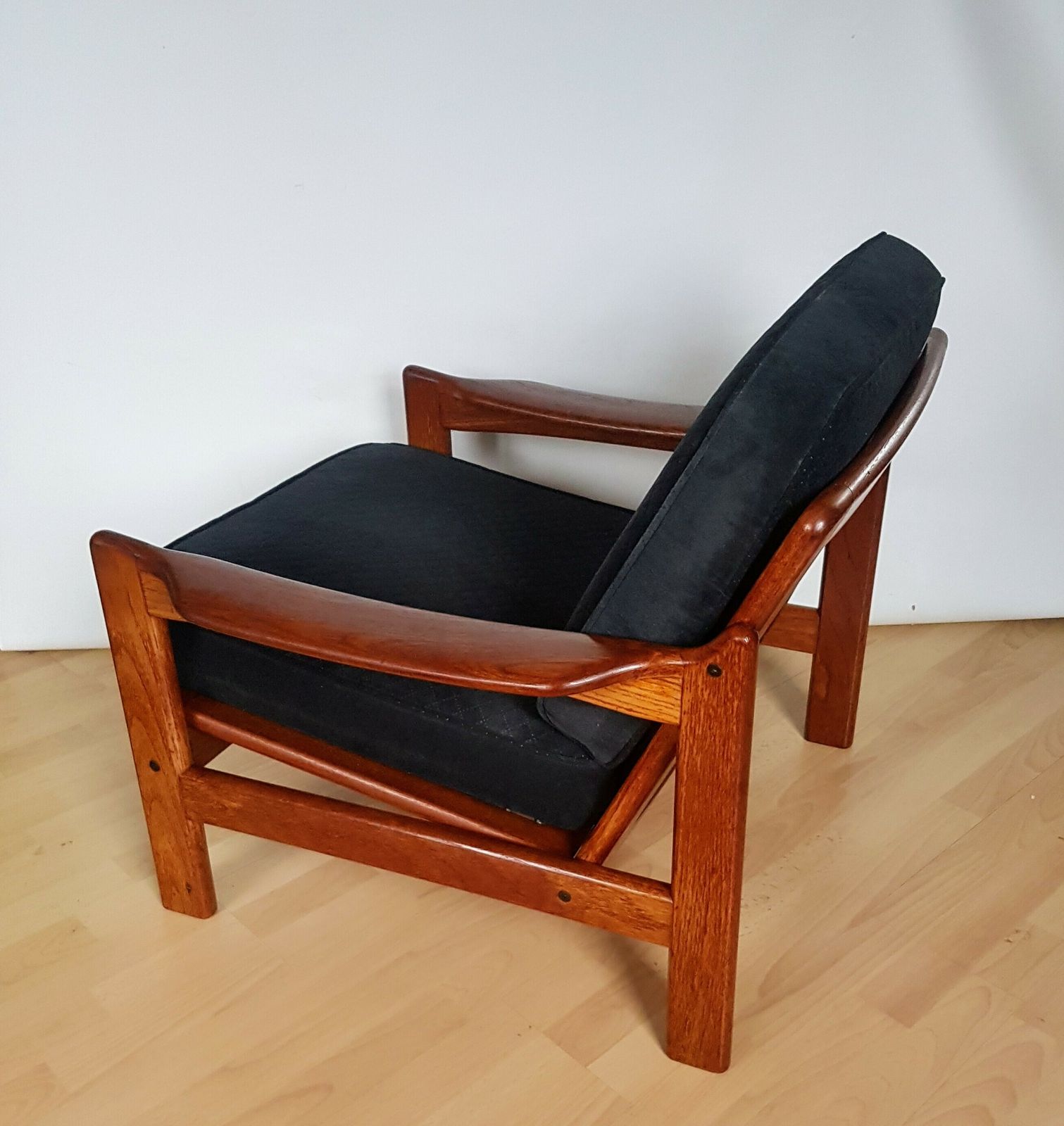 Teak Armchair , Danish Design 1960s photo Furniture