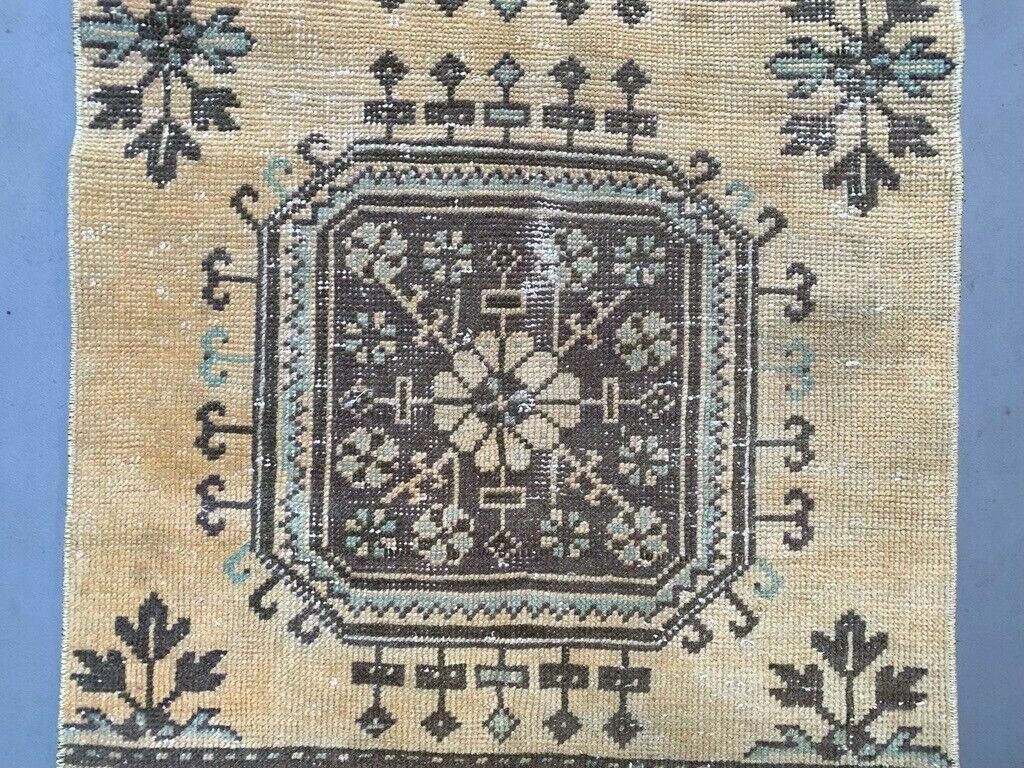 Distressed Turkish Runner 350x75 Cm Wool Vintage Tribal Rug photo Textiles