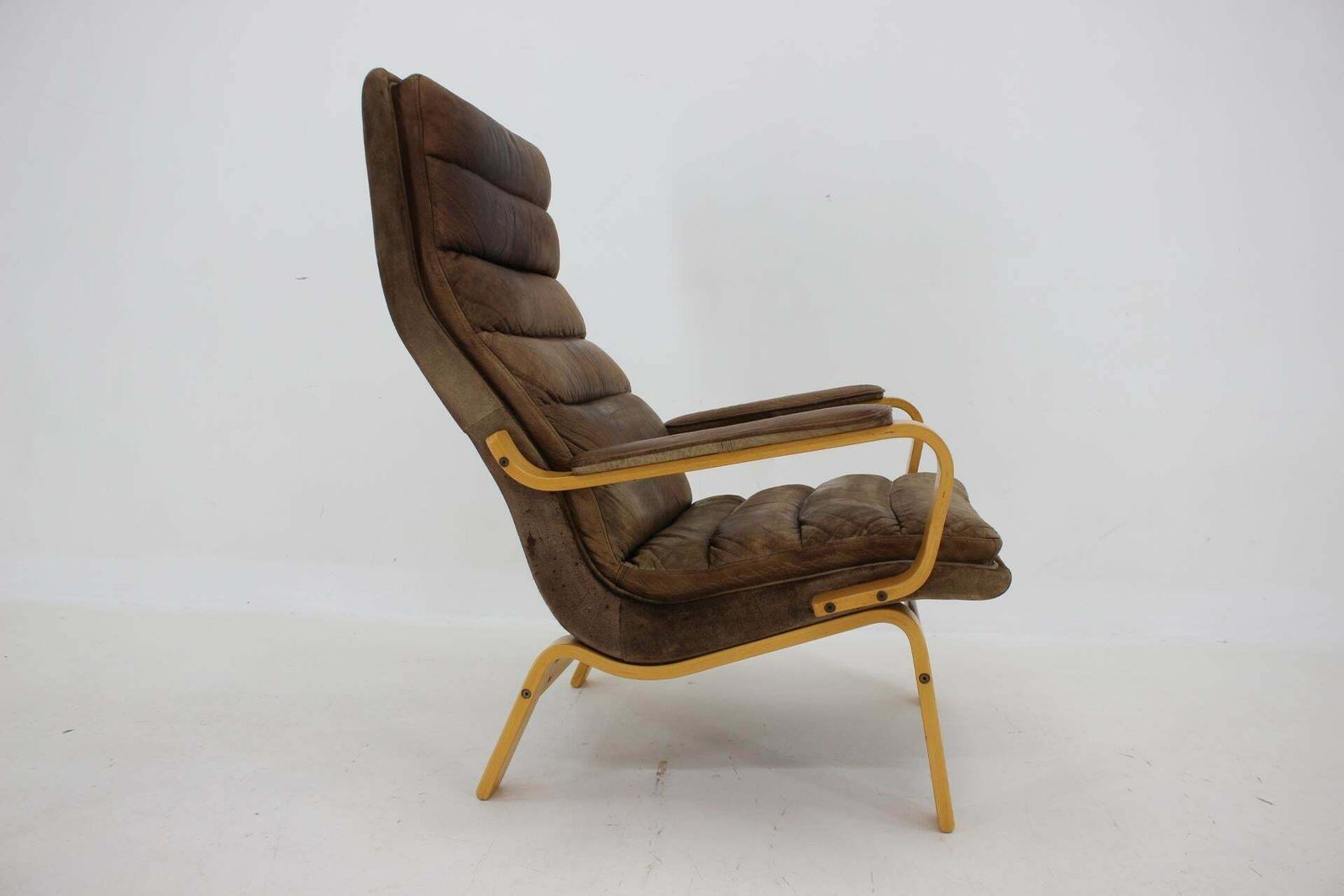 photo furniture 1970s Yngve Ekström "Contino" Leather Armchair,Sweden
