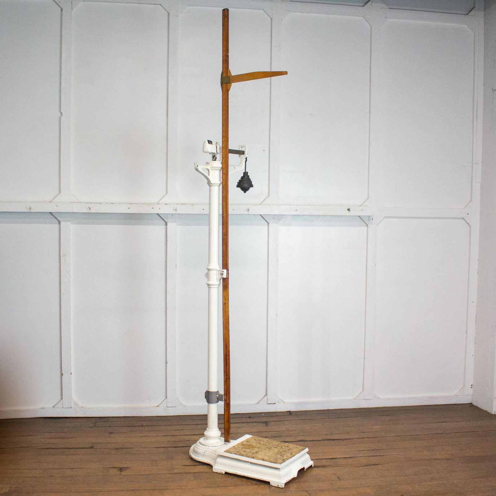 Antique Cast Iron Doctor's Weighing Scales