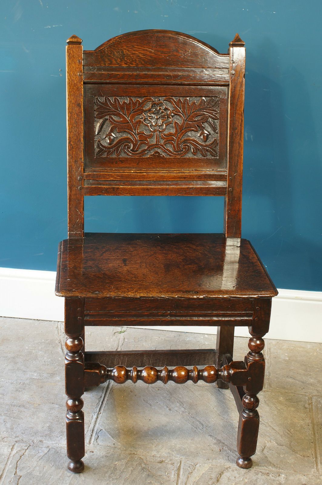 17th Century Oak Lancashire Chair. photo Furniture