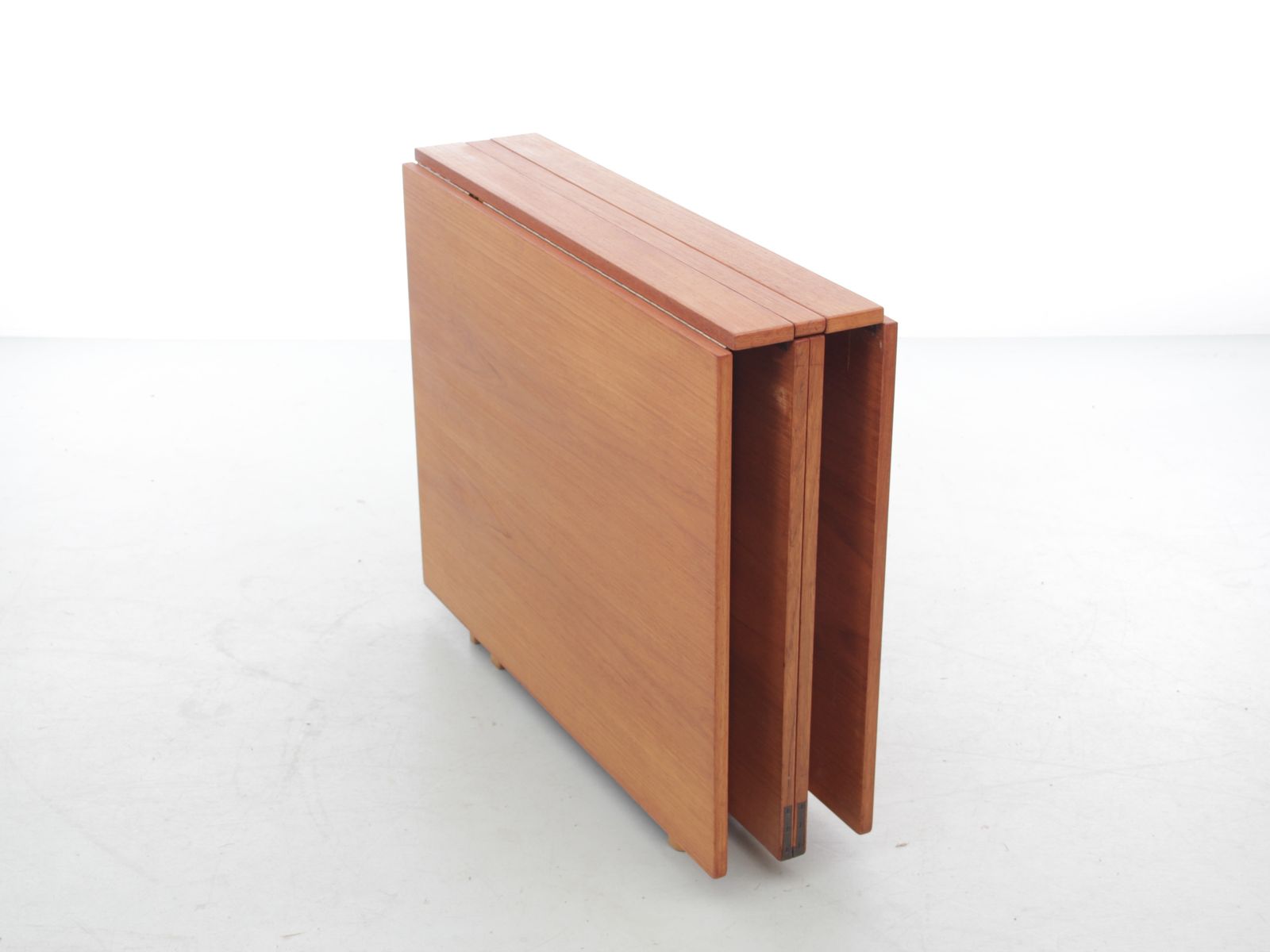 Mid Century Modern  Dining Table  “Maria Flap”  By Bruno Mathsson For Mathsson International. 1960 photo vinterior