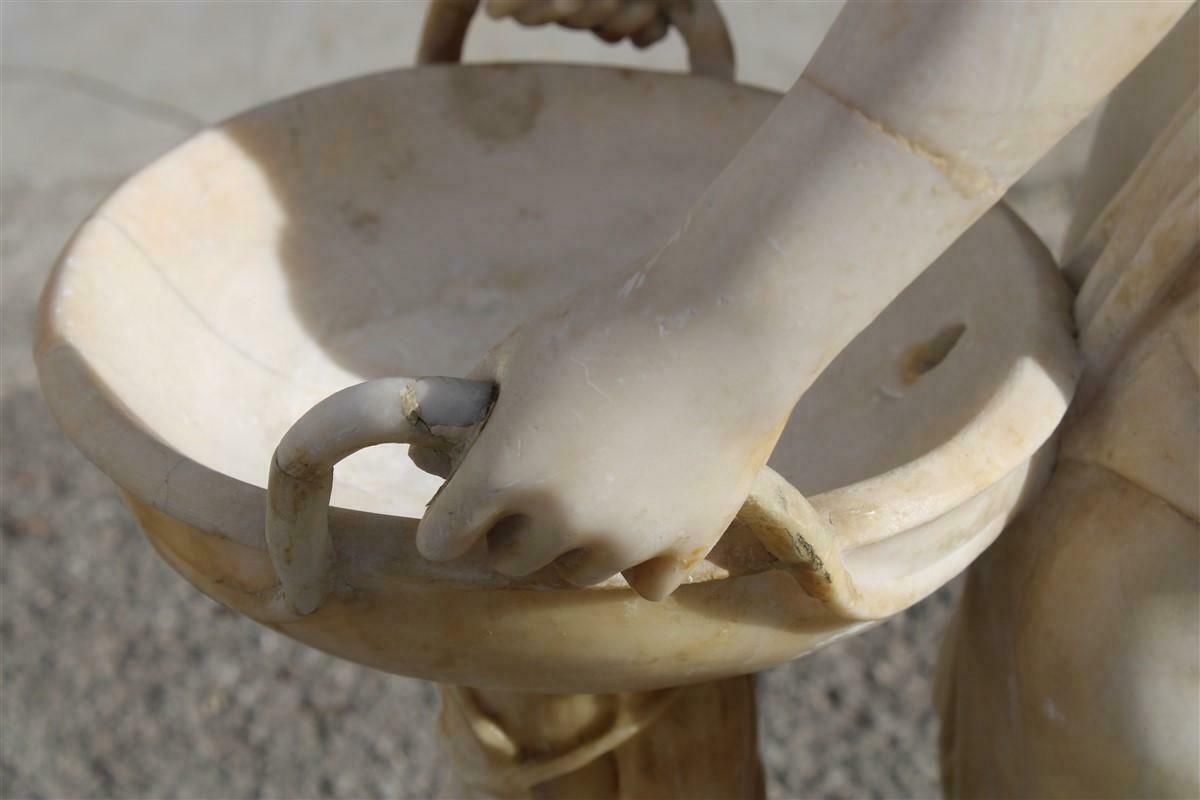 photo vinterior Lady In Solid Italian Art Nouveau Marble With Column And Fountain 1910