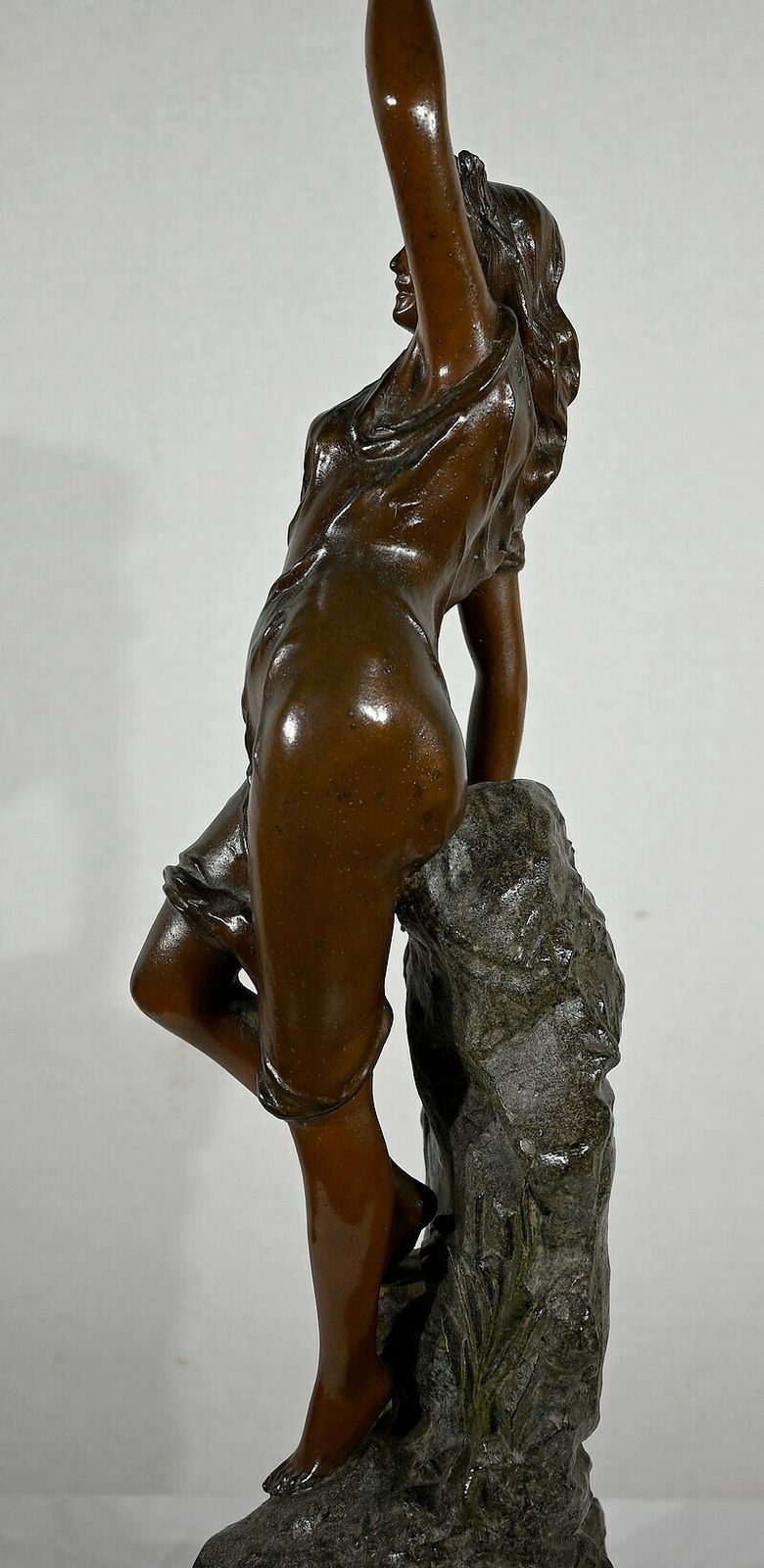 photo vintage Important Spelter "La Femme Au Rameau", By L. Hott, Early 20th Century