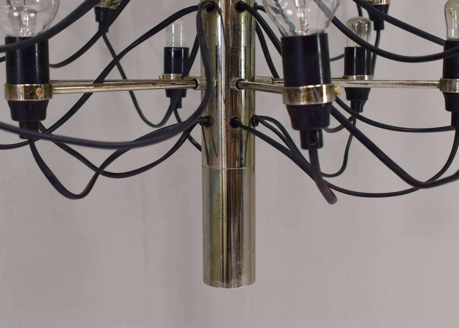 Early Edition Gino Sarfatti 2097/30 Brass Chandelier For Arteluce / Flos, Italy photo vinterior