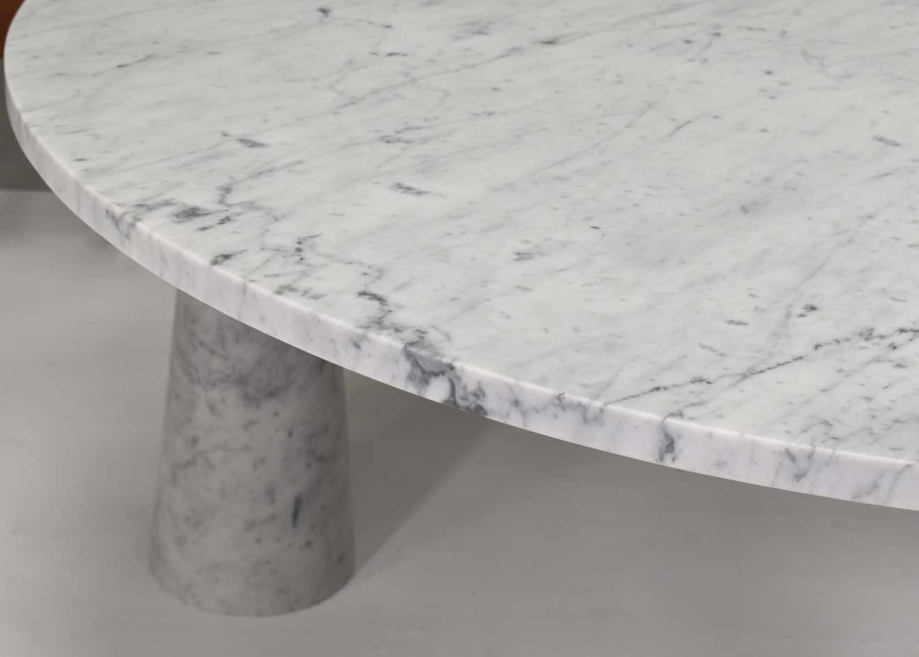 photo vinterior Mangiarotti Eros Round Dining Table Carrara Marble Skipper, Italy, Circa 1970