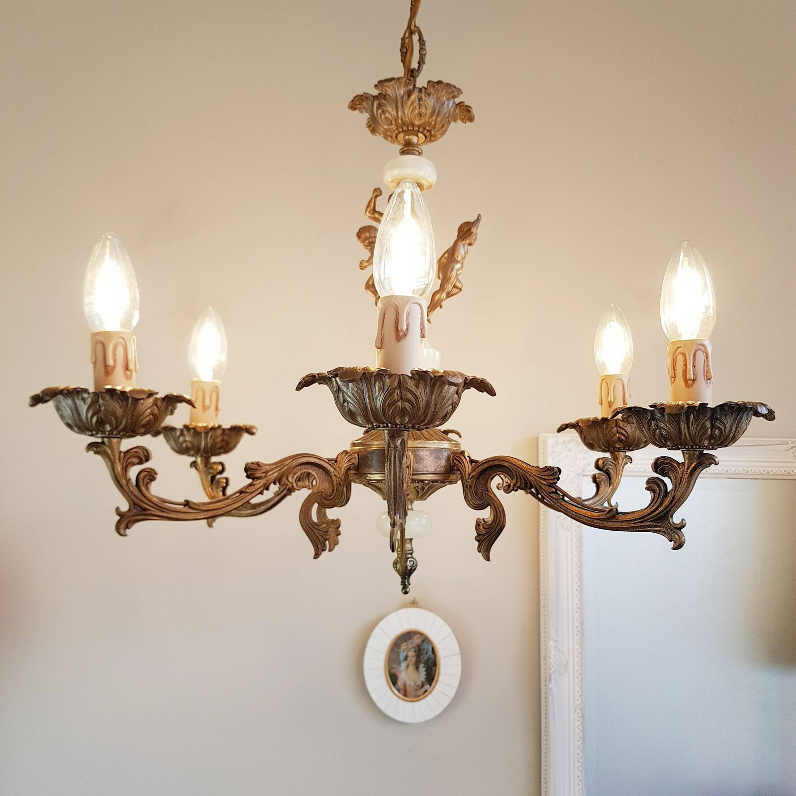 Vintage Kroonluchter Met 3 Kleine Cherubijnen, 6 Armen photo furniture