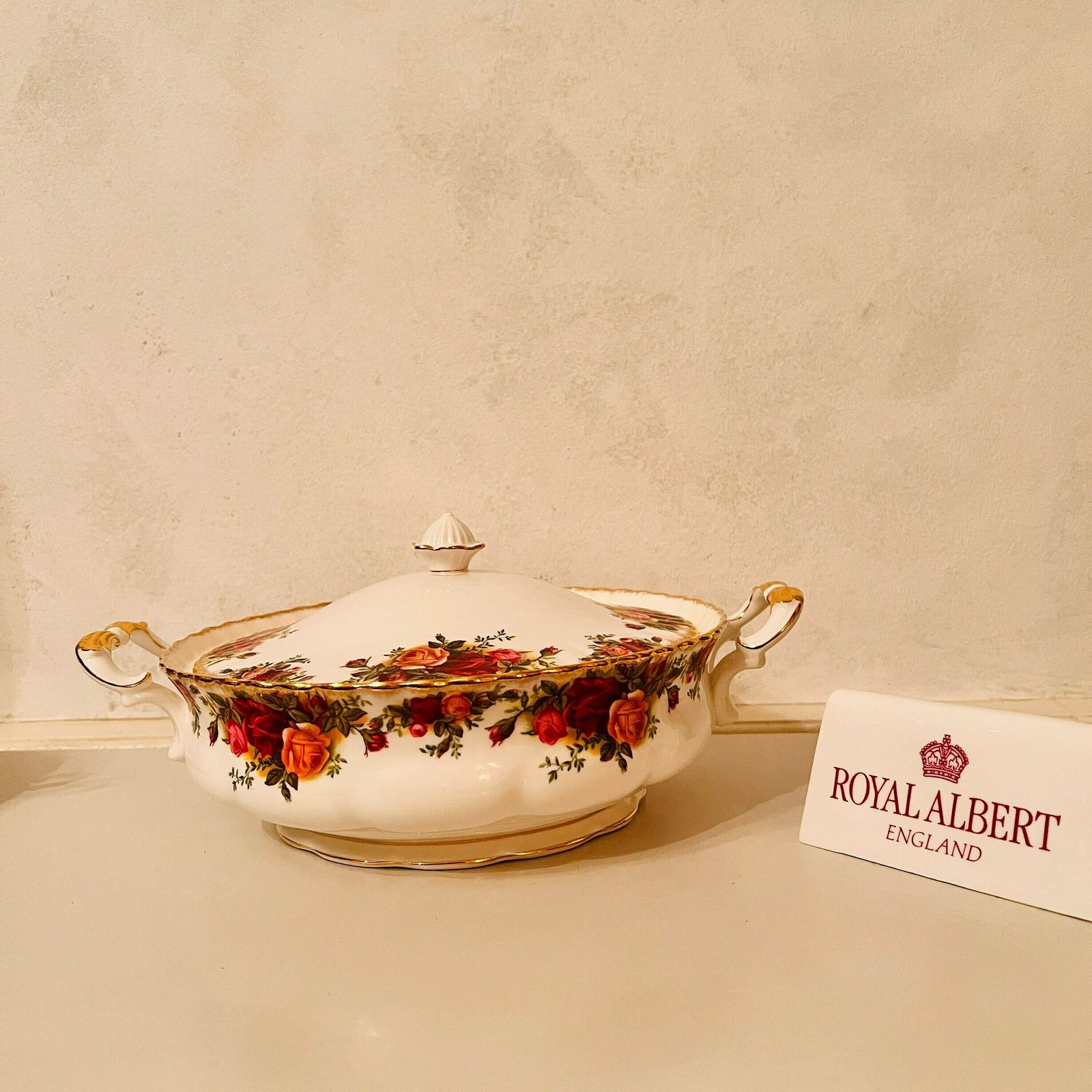 Zeldzaam: Royal Albert Old Country Roses Terrine, Deck Bowl, 1e Kwaliteit photo for sale