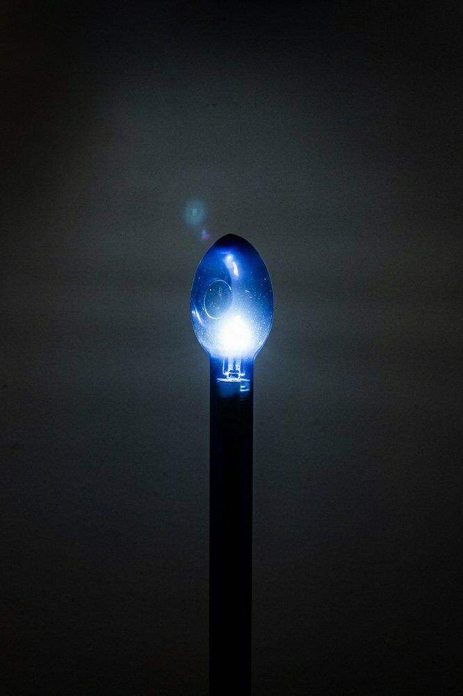 Postmoderne Tafellamp Met Aluminium En Glazen Voet, Italië, Begin 21e Eeuw photo Verlichting