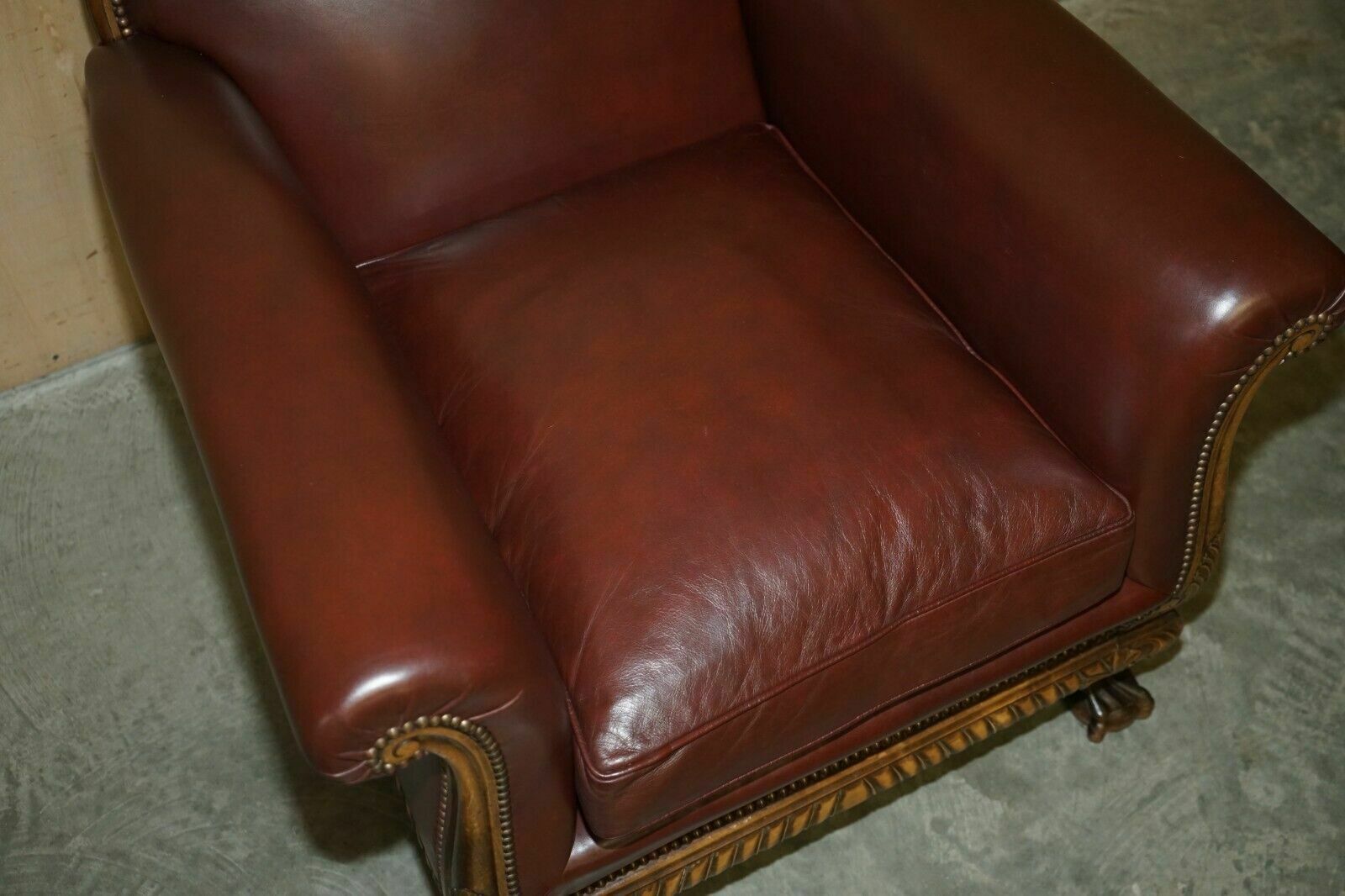 Antique Victorian Pair Of Claw & Ball Feet Brown Leather Walnut Club Armchairs photo vintage
