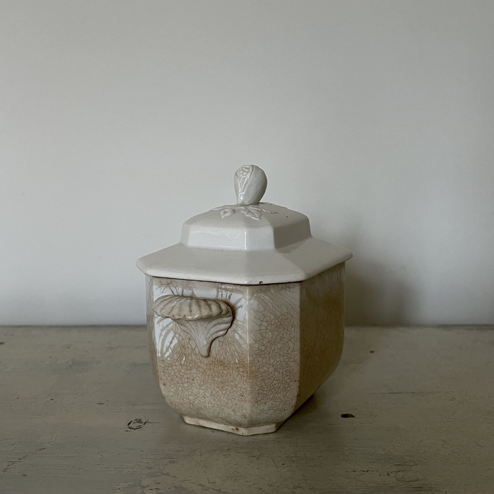 19th Century French Creil Et Montereau Sugar Box