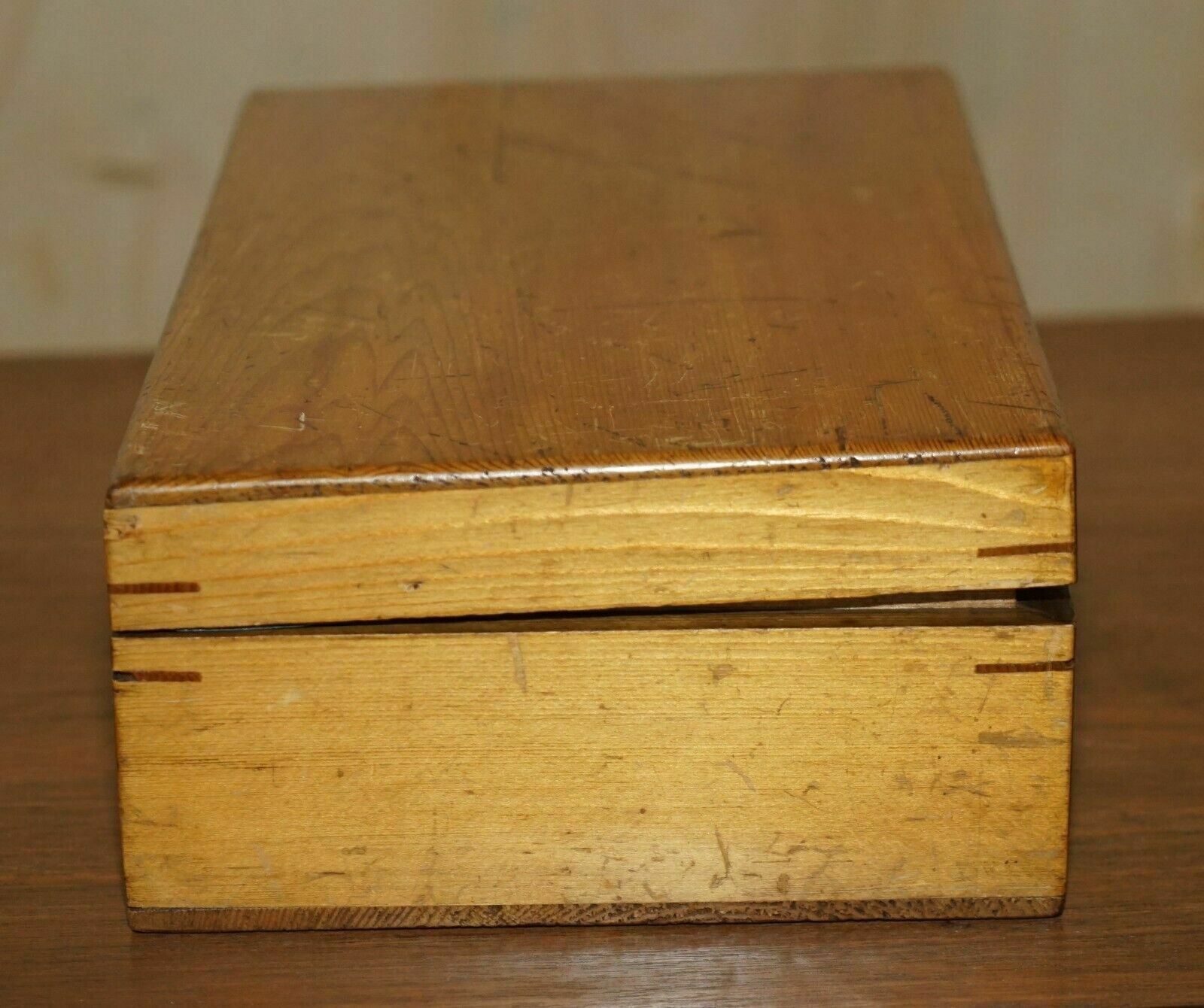 Lovely Circa 1880 Victorian Walnut Games Compendium Chess Horse Racing Dice photo Home Decor