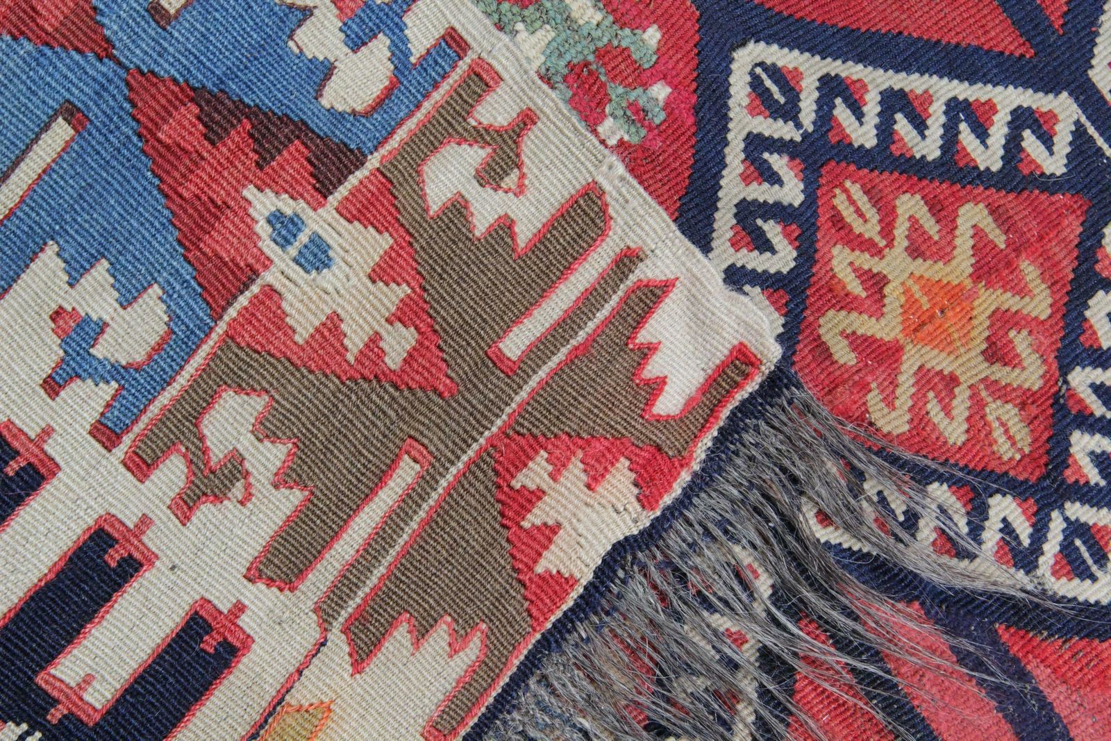 Turkish Rugs, Antique Rugs Kilims From Konya, Handmade Carpet Kilim Rug photo furniture