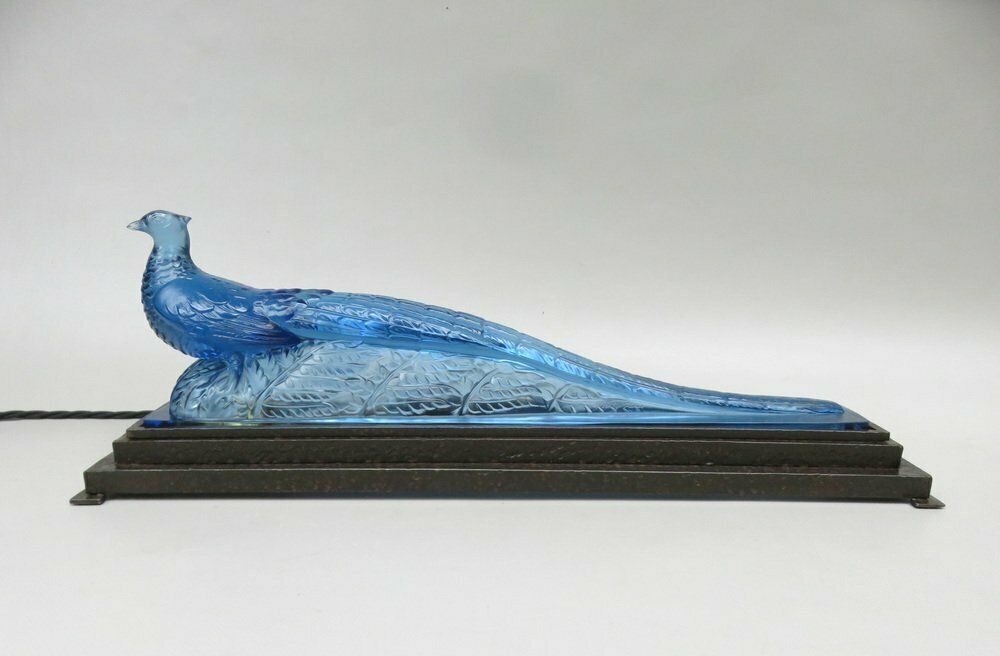 Extraordinary Art Deco Table Lamp "Peacock" In Blue Glass From Verlys France 1920s