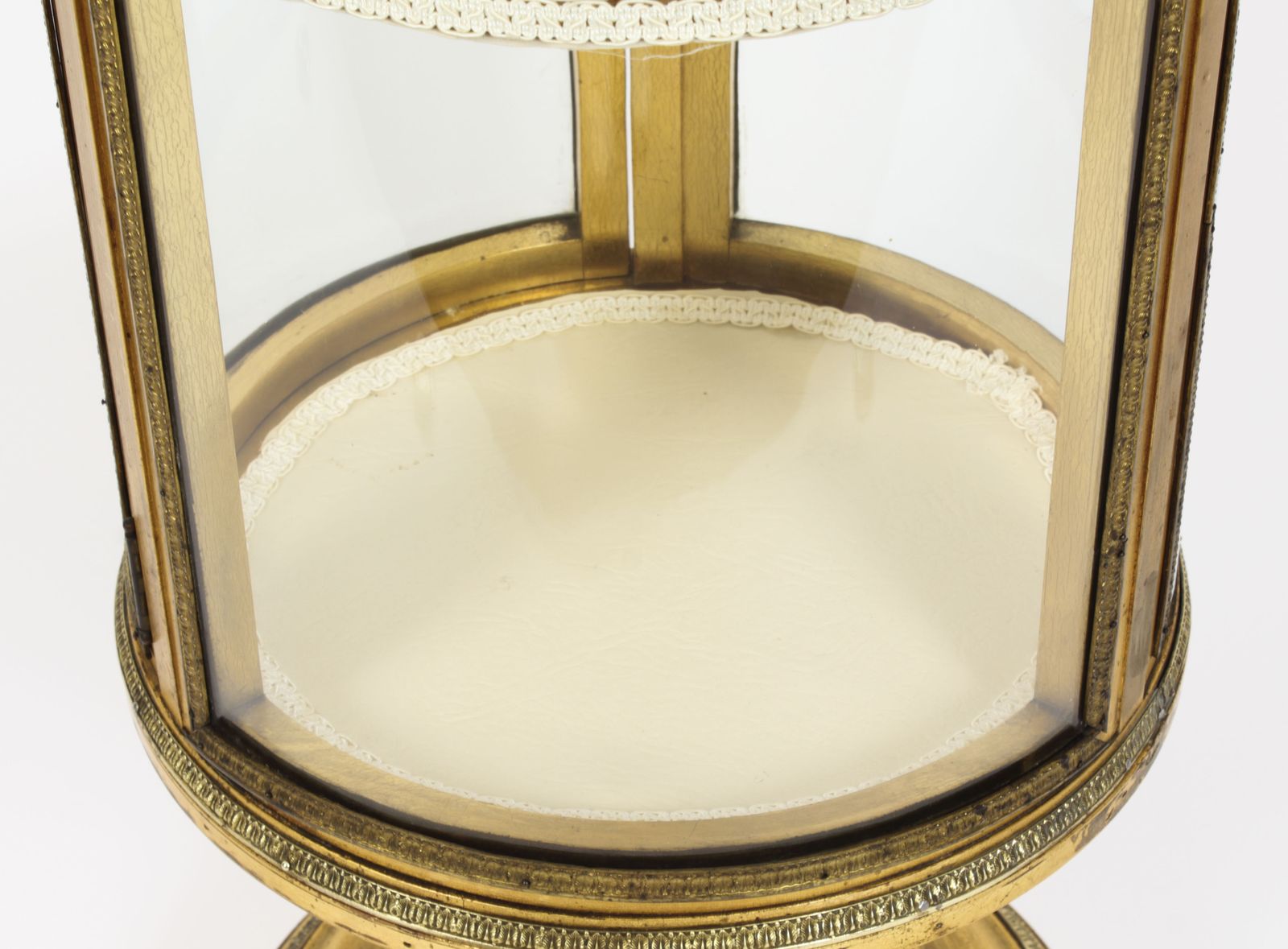 photo vintage Antique French Giltwood Cylindrical Pedestal Display Cabinet 19th Century