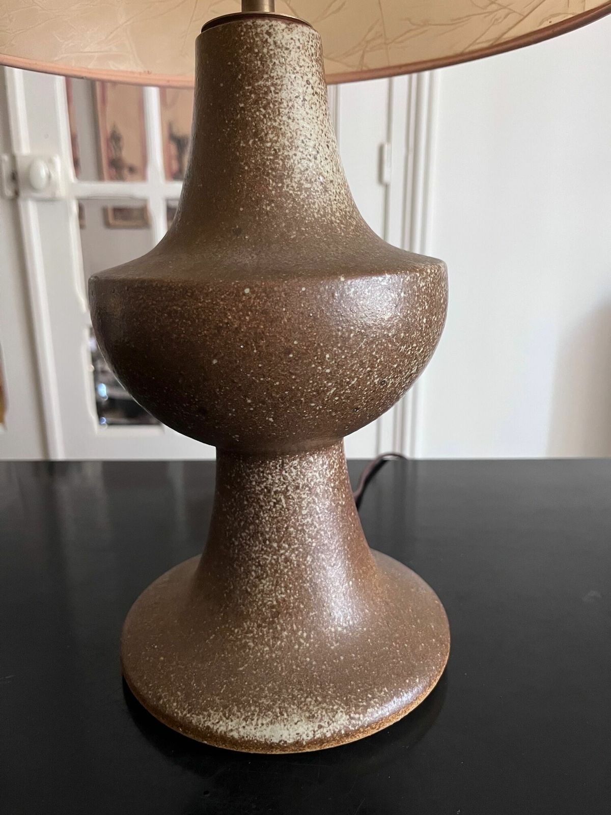 Brutalist Sandstone Lamp photo vinterior