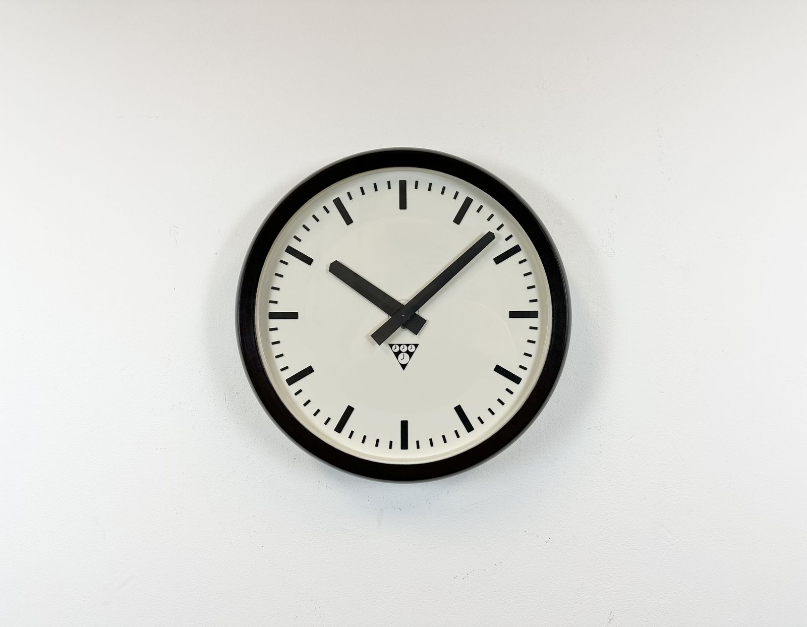 Industrial Bakelite Factory Wall Clock From Pragotron, 1970s  6x photo Home Decor