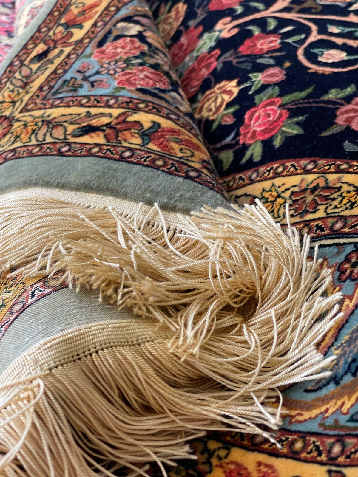 photo vintage Oversized Carpet Striped Rug, Fine Exclusive Handmade Wool Silk Kurdish Rug