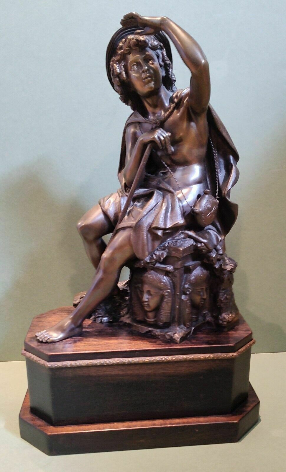 photo vinterior Large Fine Quality Antique Bronze Sculpture Pilgrim Or Shepherd Neo Classical