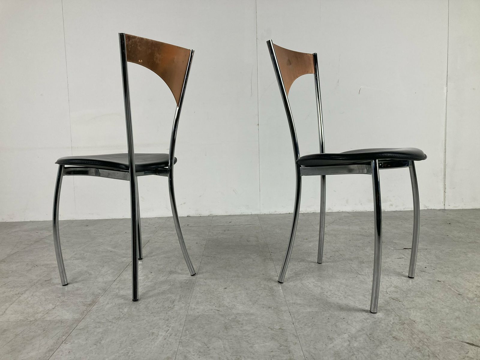 photo vinterior Rare Dining Chairs In Copper By Cattelan Italy, 1970s
