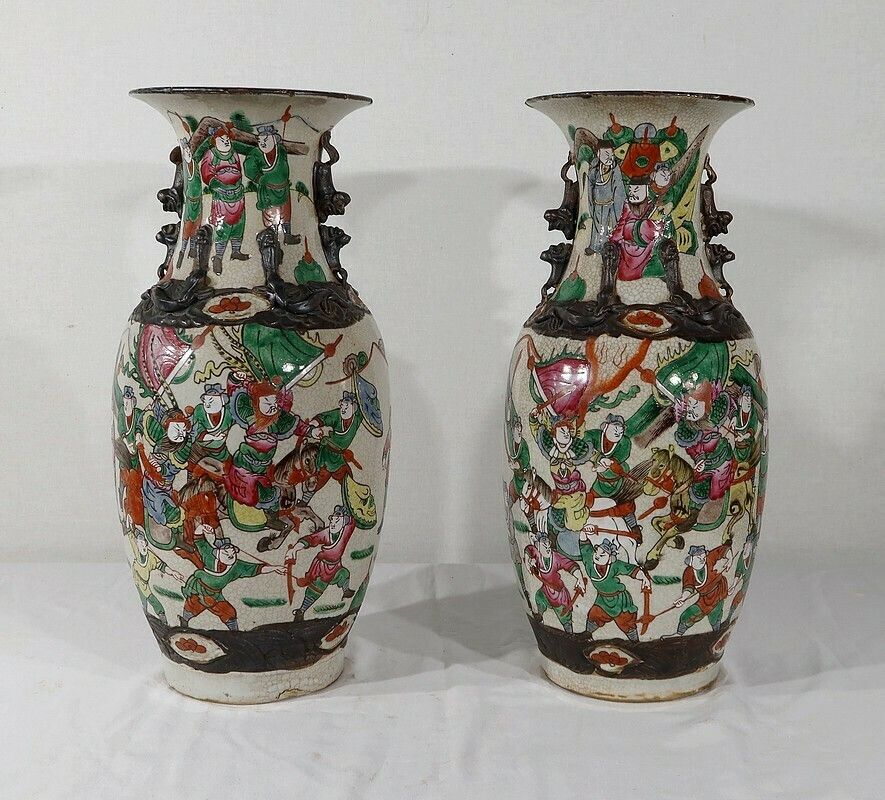 Pair Of Nanjing Porcelain Vases, China, Late 19th Century photo vinterior