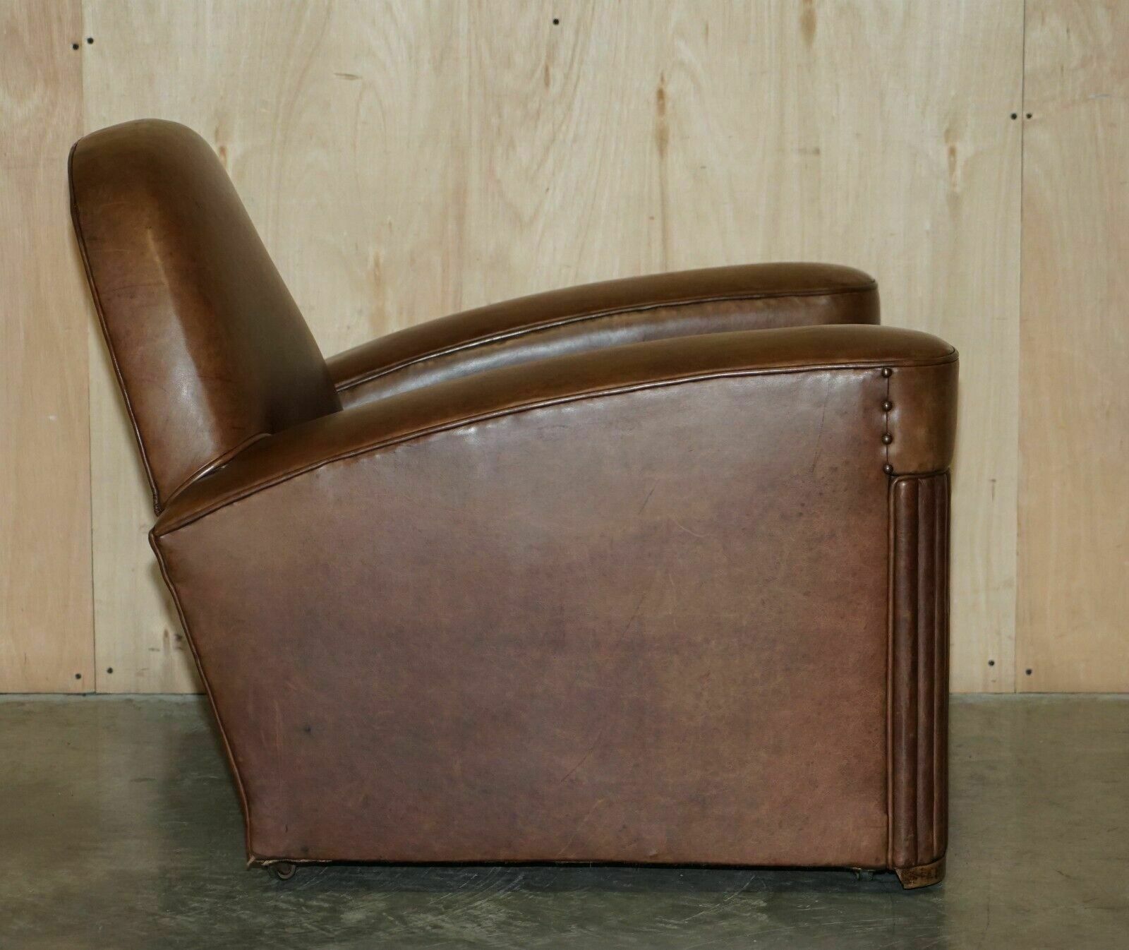 photo vinterior Stunning Pair Of Original Art Deco Heritage Brown Leather Circa 1920's Armchairs
