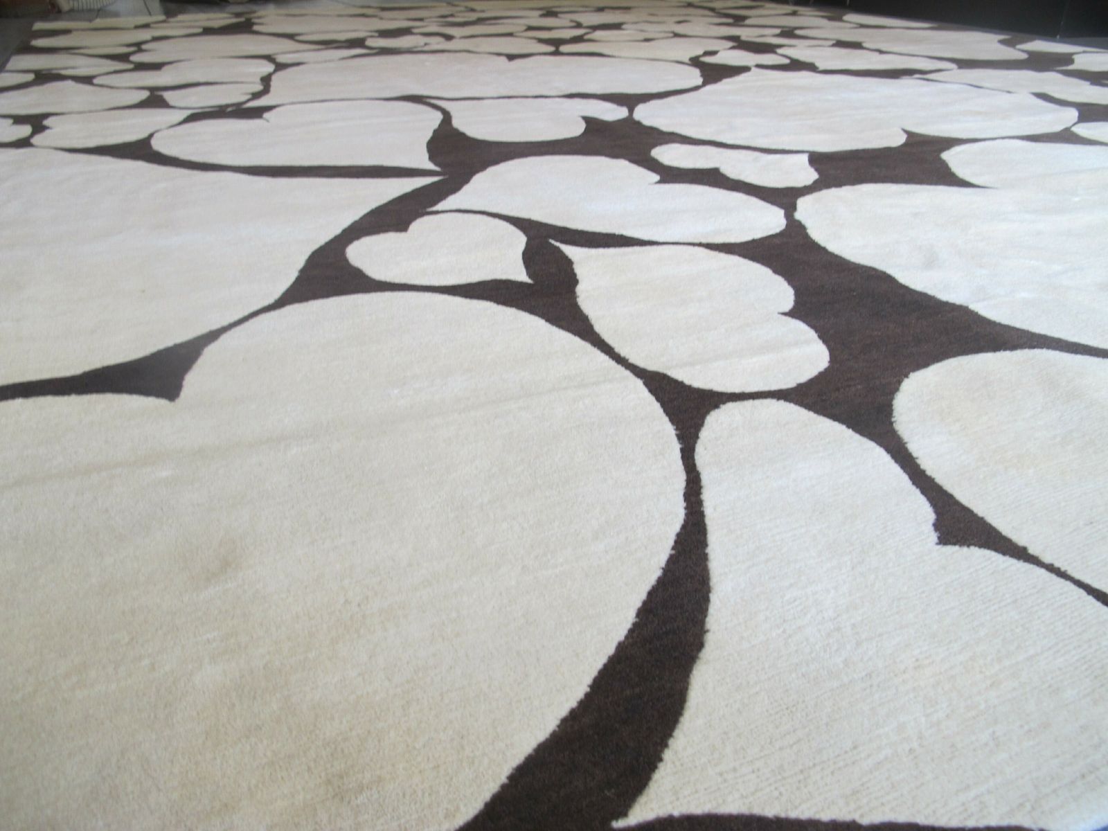 Spectacular 'Hearts' Carpet Designed By Vivienne Westwood, 4.70m X 3.40m photo buy