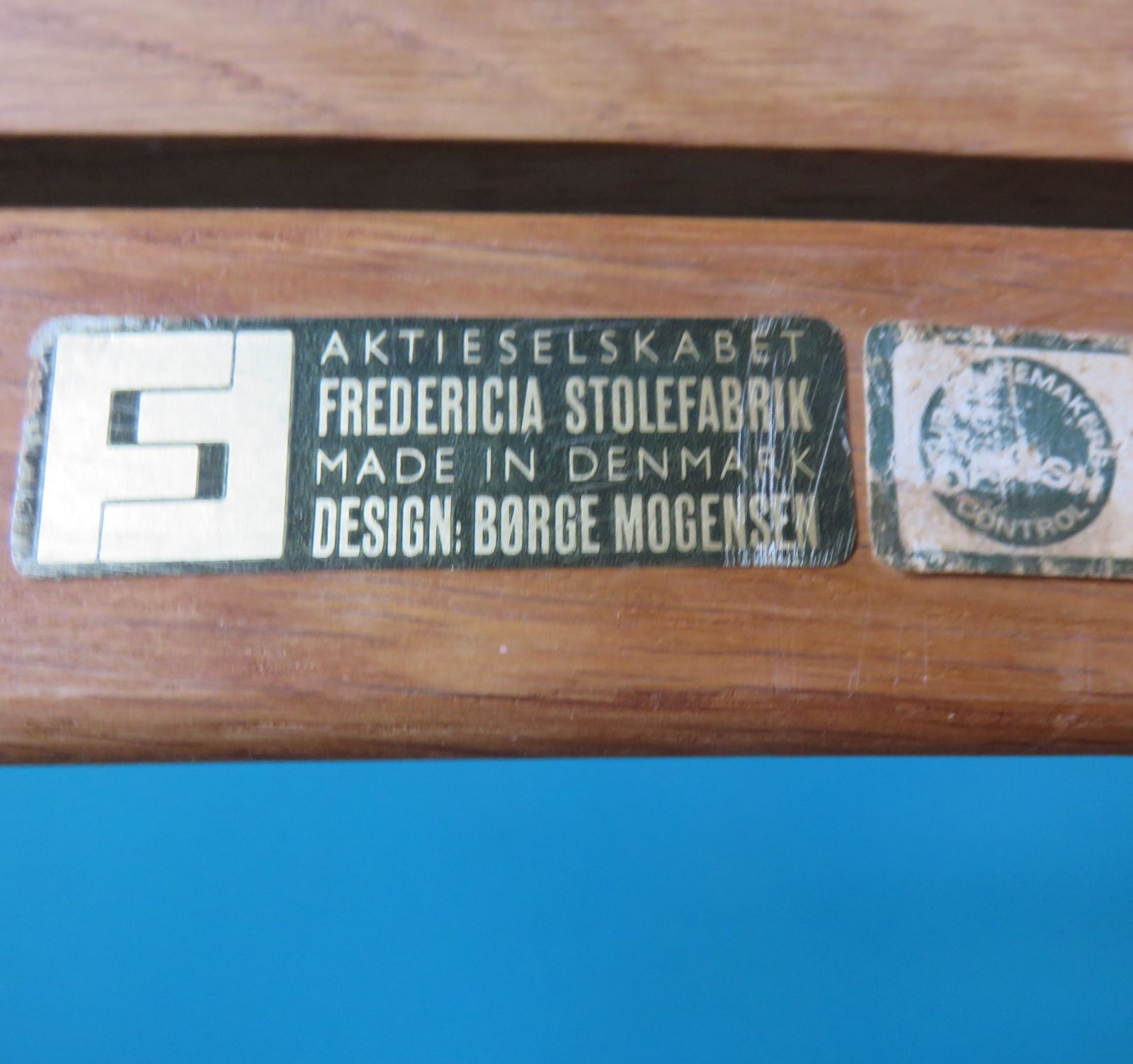 photo furniture Armchair In Light Oak By Borge Mogensen Model Bm 2256. Denmark 1965