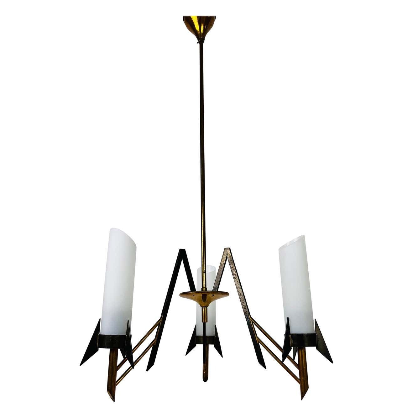 Italiaanse Mid Century Hanglamp Met Messing En Opaalwit Glas, 3 Armen, Ca. Jaren 1960