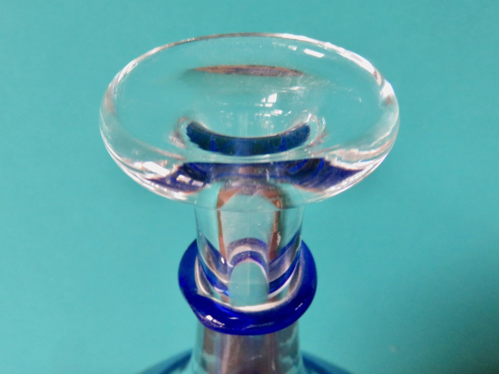 High Bottle Shaped Vase In Blown Glass By Bertil Valien For Kosta Boda. Sweden 1980 photo vinterior