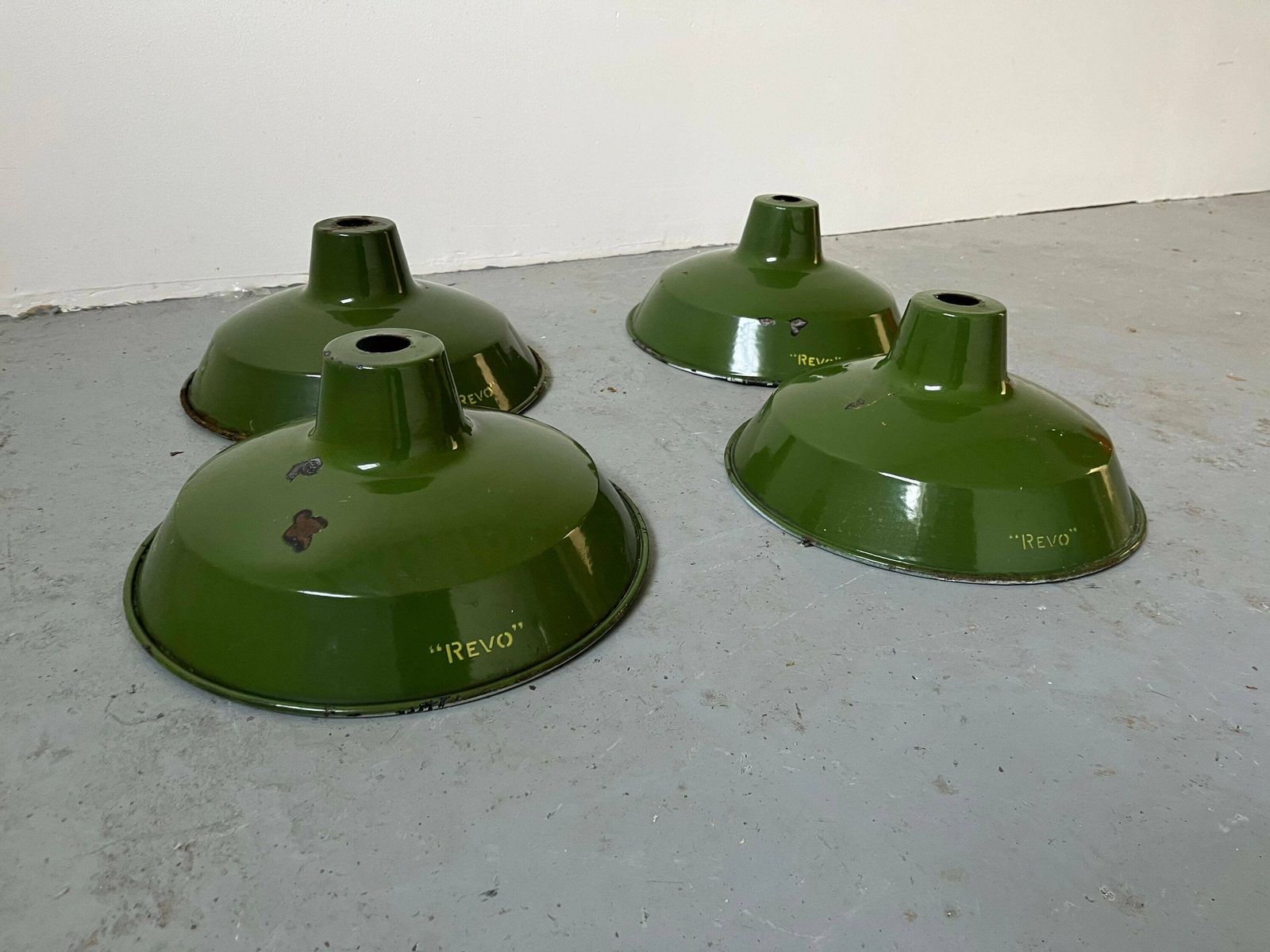 Revo 1930s/ 40s Vintage Industrial Lamp Shades Green photo vinterior