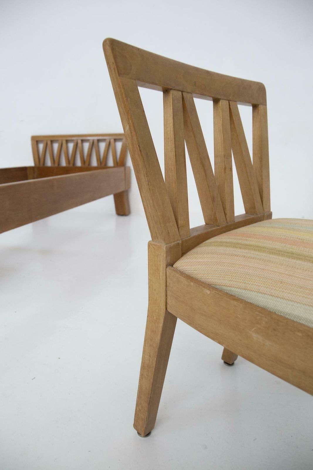 Ugo Carrà Mid Century Single Bed And Chair photo vintage