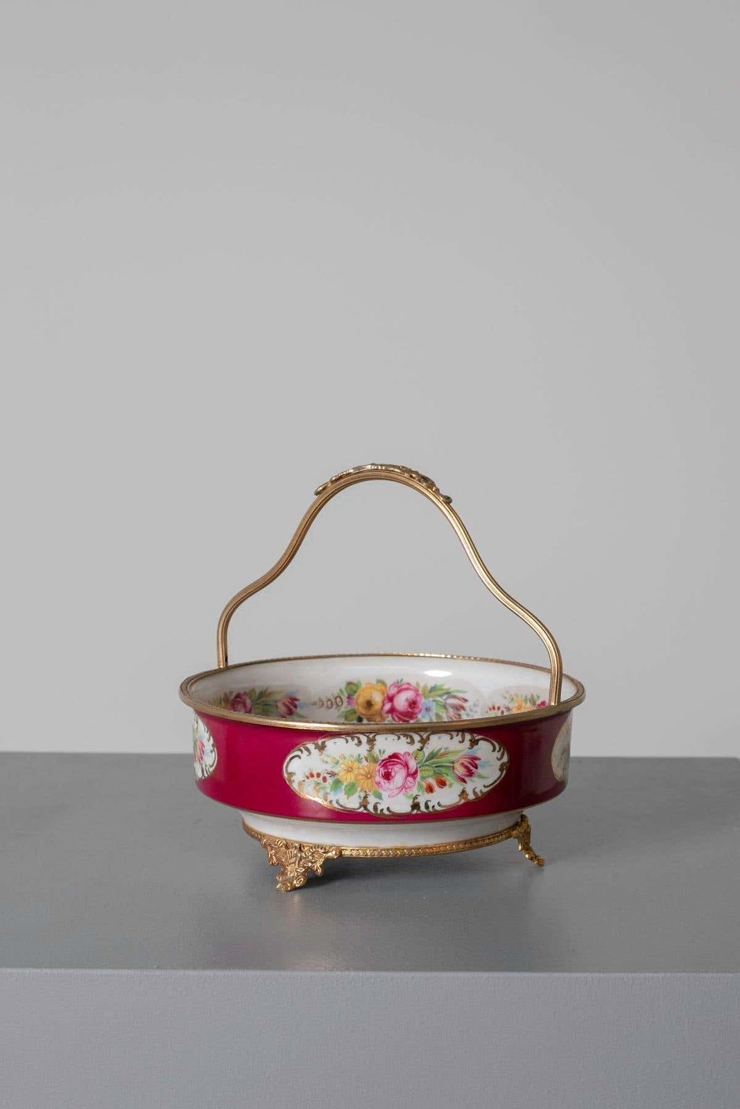 Vintage Hand Painted Ceramic Centrepiece photo vinterior