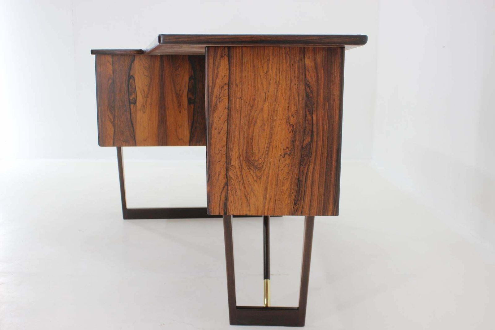 1960s Peter Løvig Nielsen 'Boomerang' Desk In Rosewood Hedensted Møbelfabrik, photo vinterior