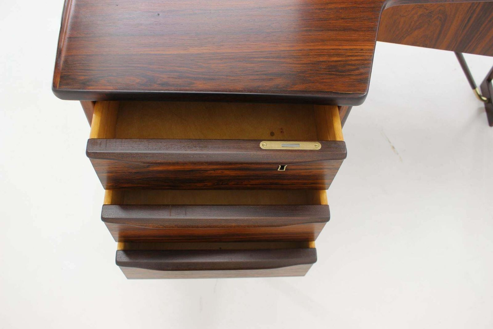 photo vintage 1960s Peter Løvig Nielsen 'Boomerang' Desk In Rosewood Hedensted Møbelfabrik,