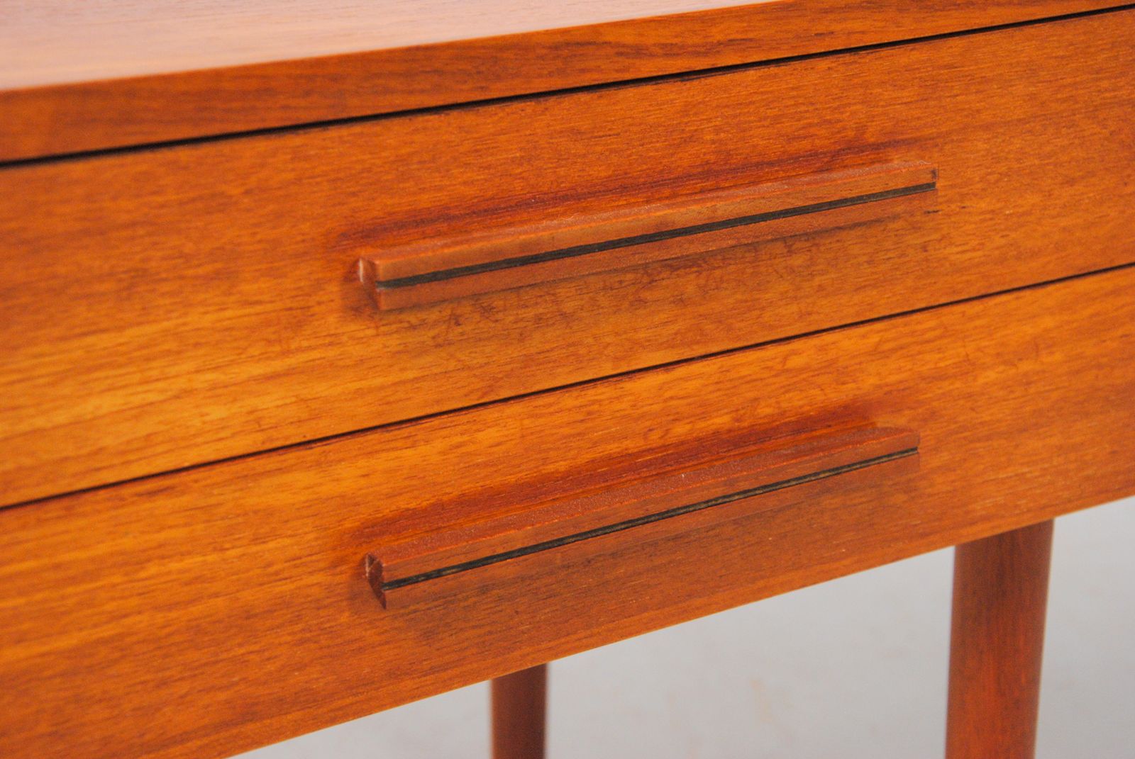 Fully Restored Danish Teak Chest Of Drawers   Bedside Table 1960's photo vinterior
