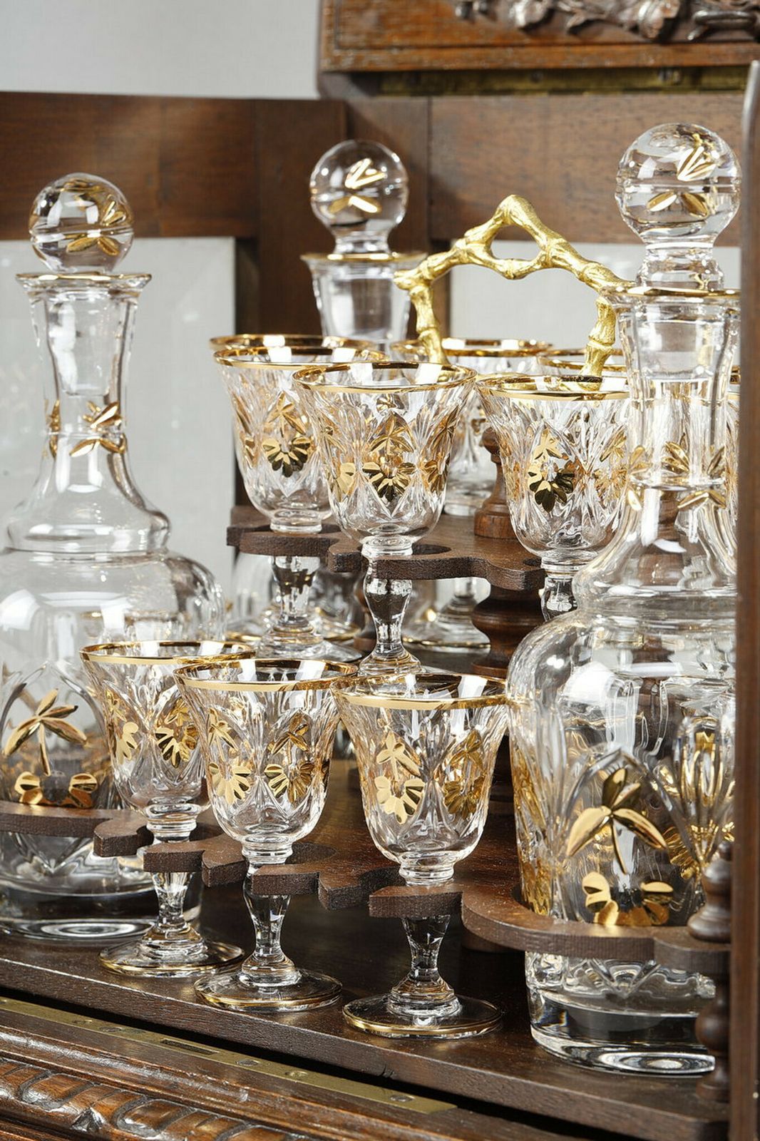 Liqueur Cellar In Carved Wood "Black Forest" And Crystal, Late 19th Century photo vinterior