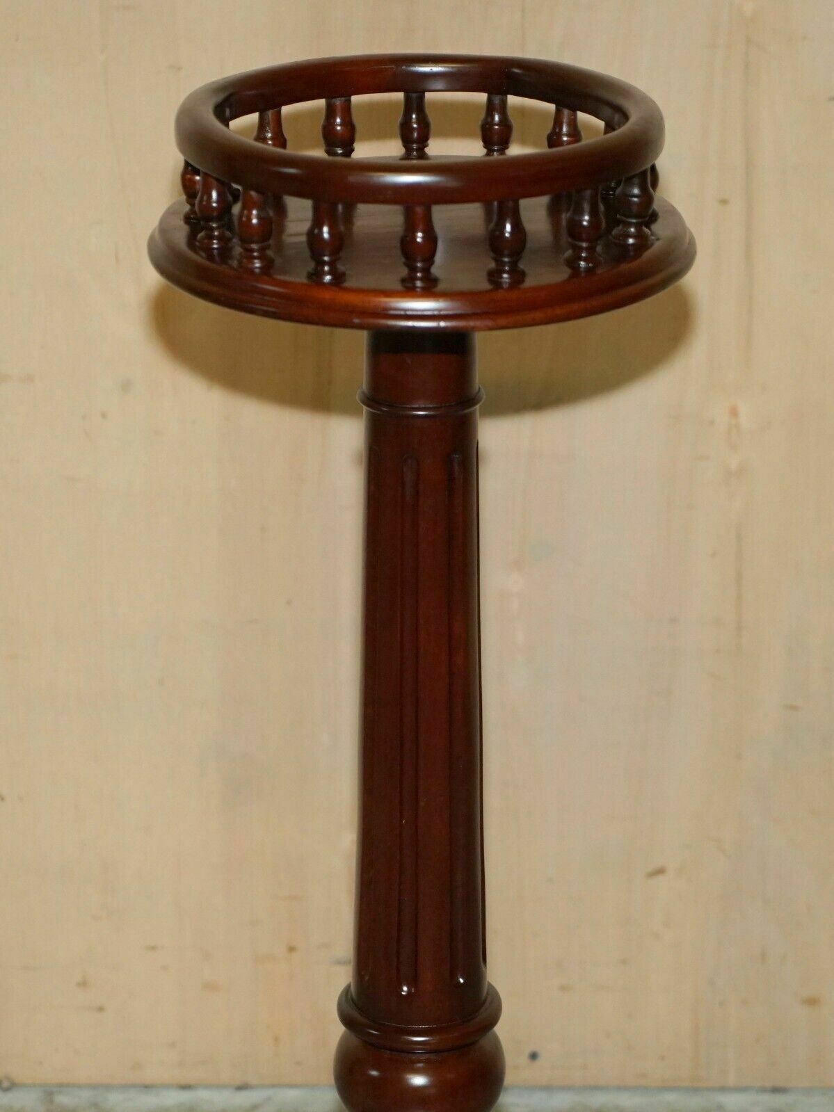 Pair Of Antique Thomas Chippendale Hand Carved Jardiniere Plant Stands Pedestals photo Home Decor