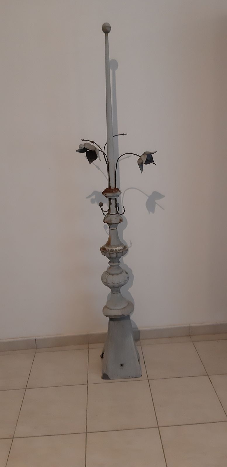 19th Century Zinc Ridge Arrow, 1900s