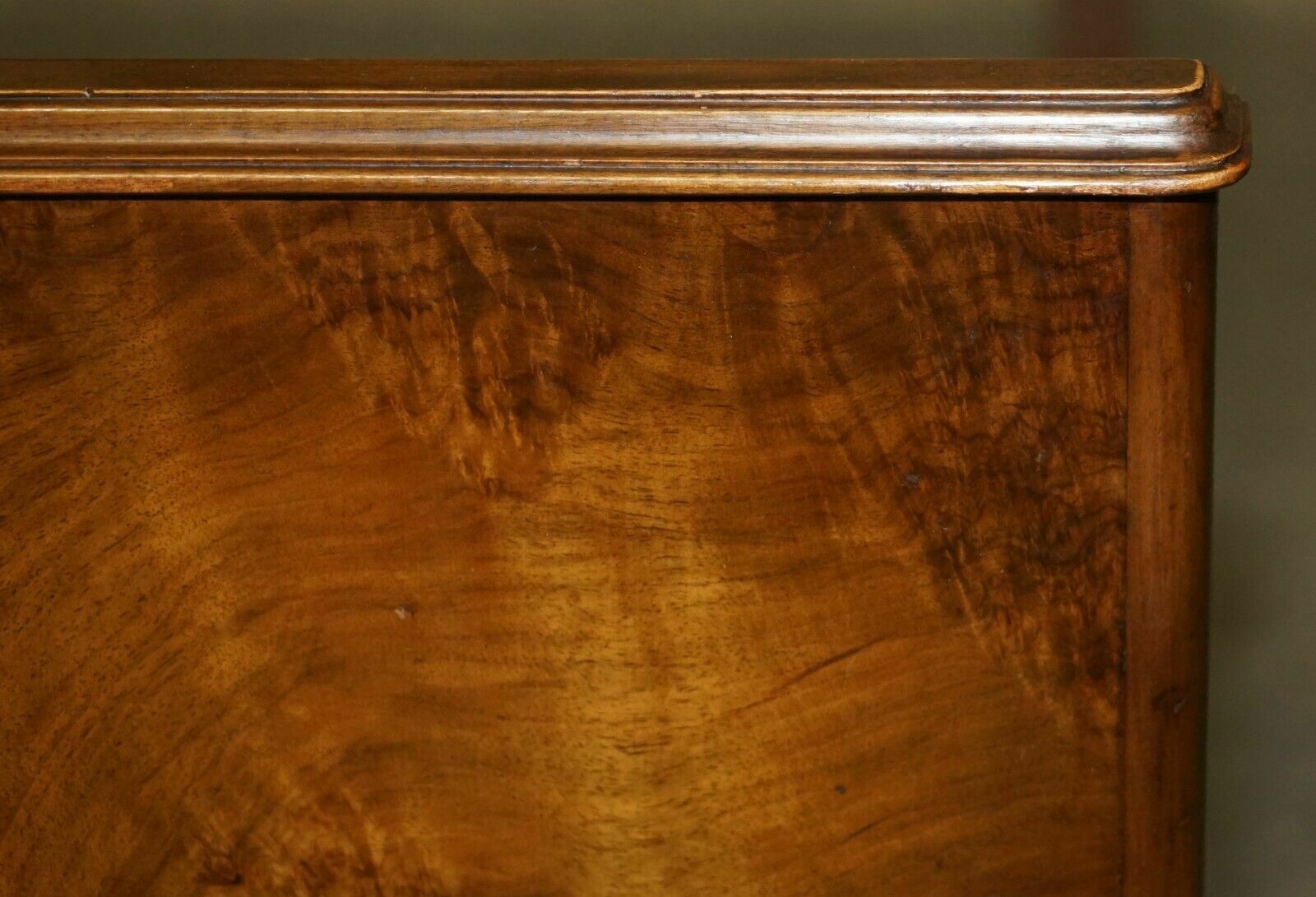 photo vinterior Stunning Circa 1900 Burr Walnut English Bedstead Frame Part Suite Queen Anne Hb