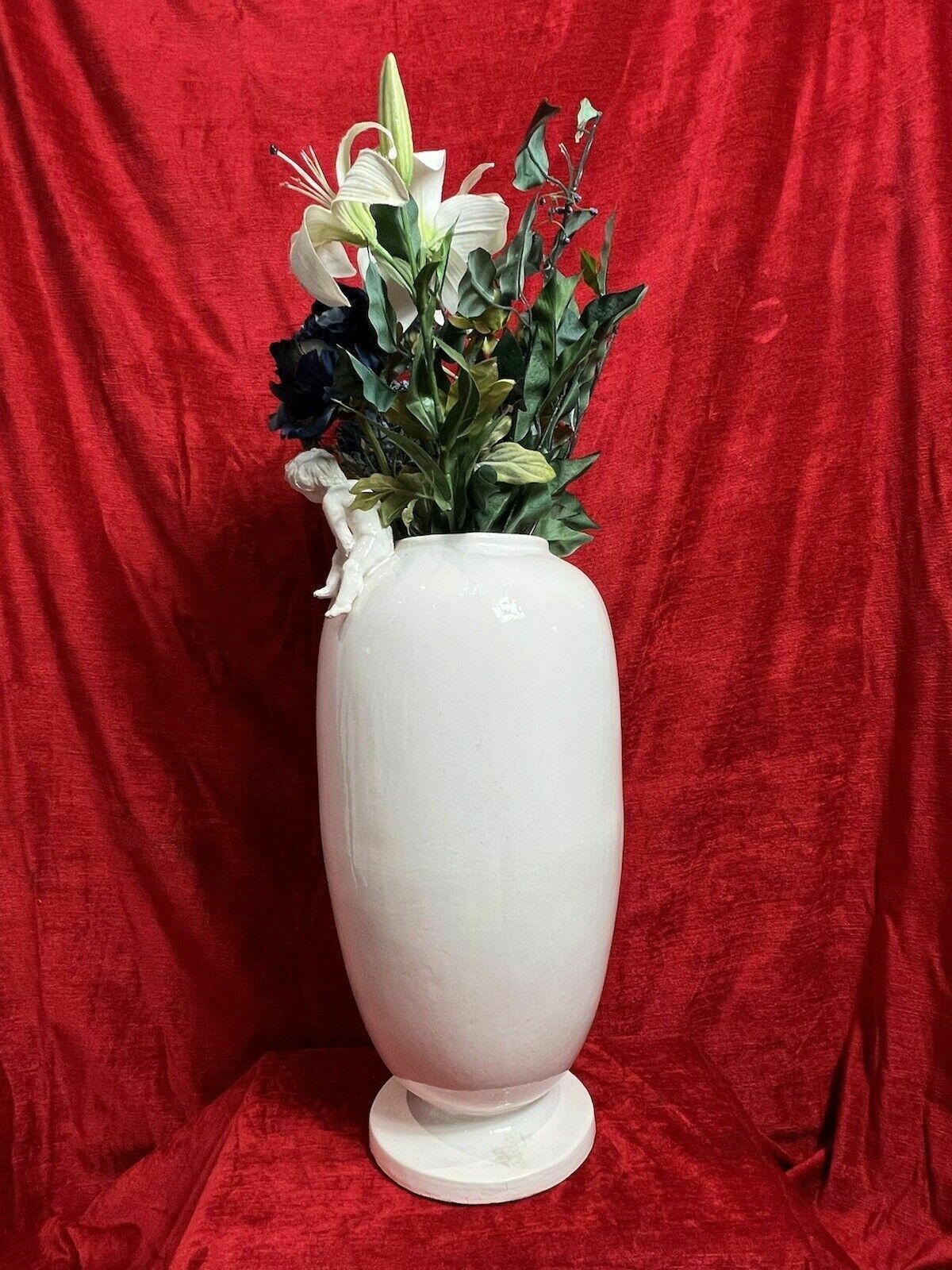 Wonderful Large French Porcelain Vase With Trio Of Putti photo furniture