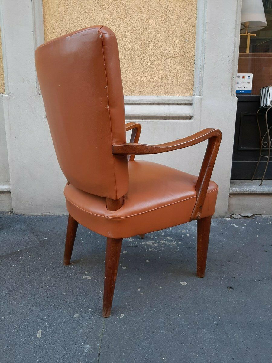 Wood And Brown Leather Armchair By Osvaldo Borsani For Atelier Borsani Varedo, 1930s photo 1894.0