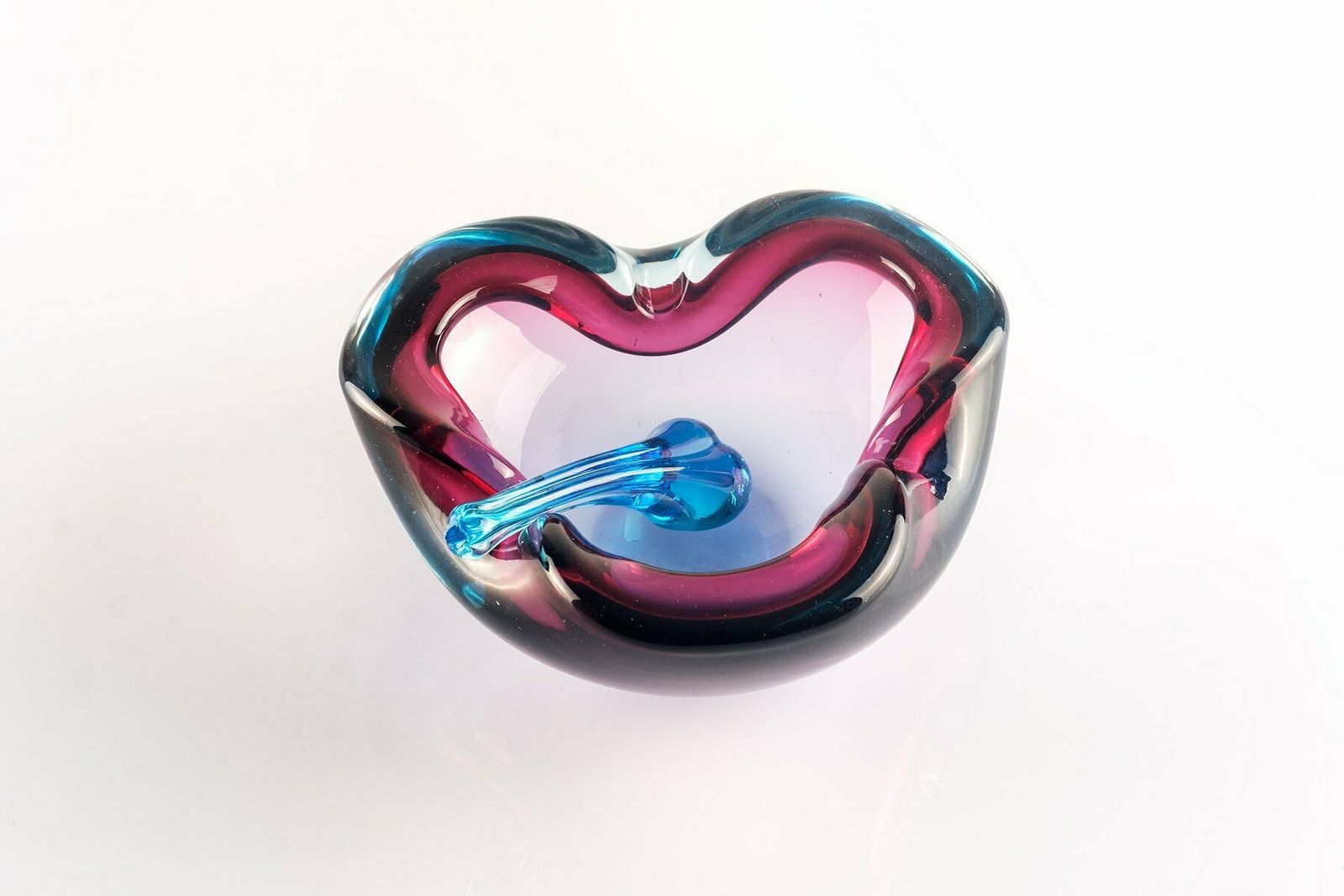 Sommerso Murano Glass Ashtray With Temper By Flavio Poli For Seguso Italy photo furniture