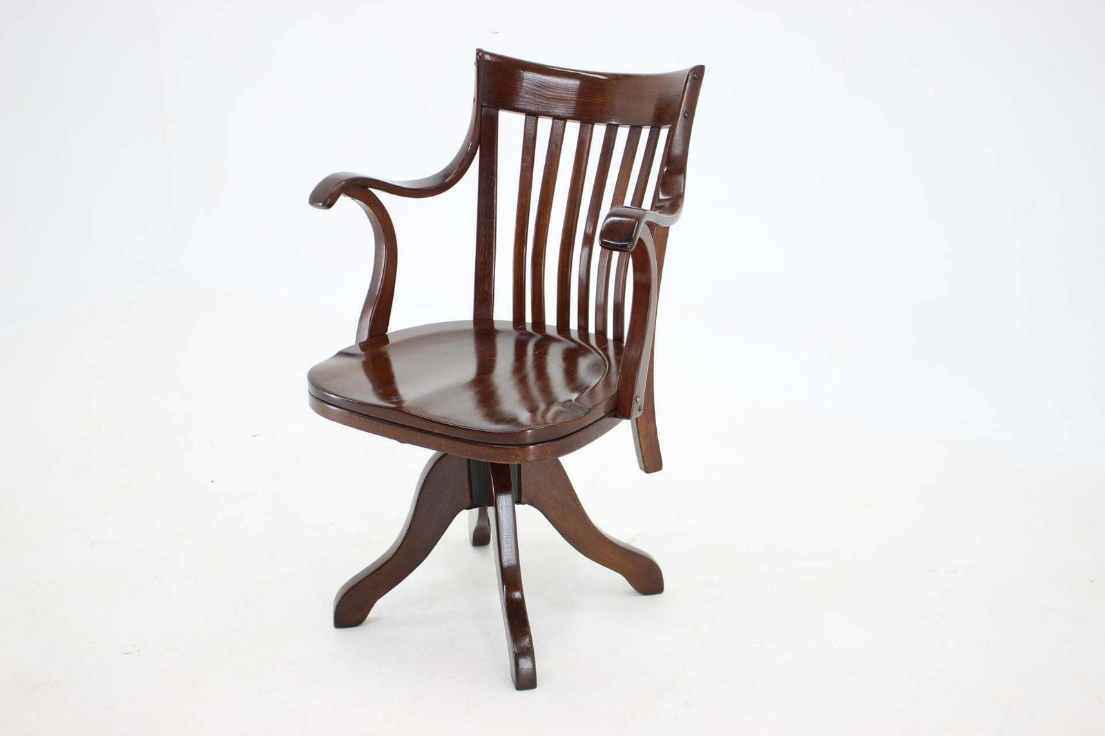 1930s Adolf Loos Office Chair Model 669 For Cafe Capua By Thonet photo for sale