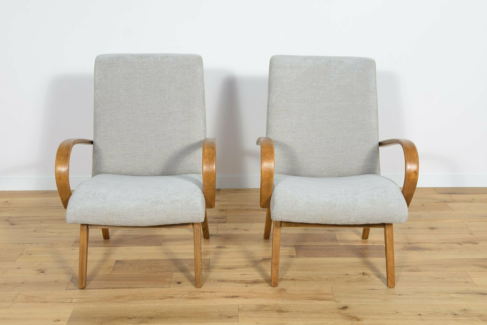 Model 53 Armchairs By Jaroslav Smidek For Ton 1960s Set Of 2 photo 845.0