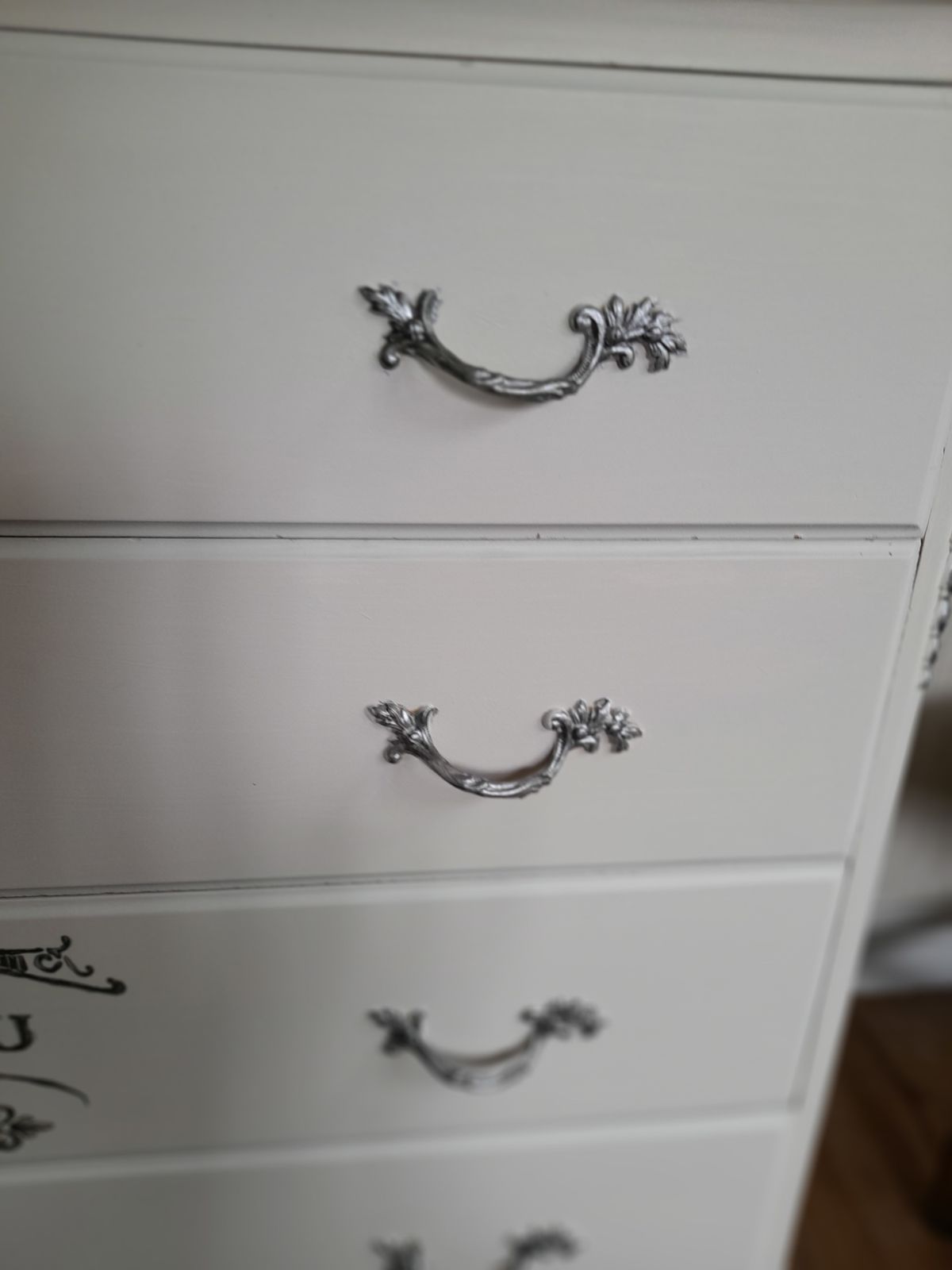 Olympus Five Drawer Chest Finished In Chateau And Pewter photo 550.0