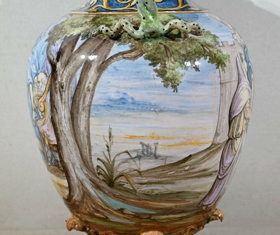 photo vintage Majolica Vase On Bolster Set, Italy   19th Century