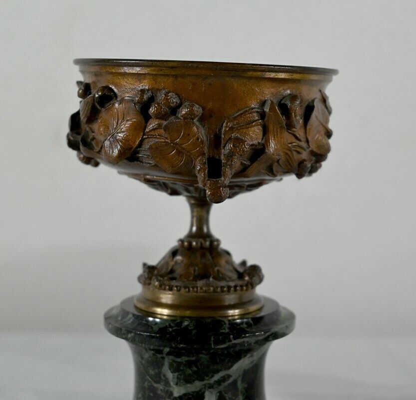 photo vinterior Pair Of Bronze And Marble Cups   Late 19th Century