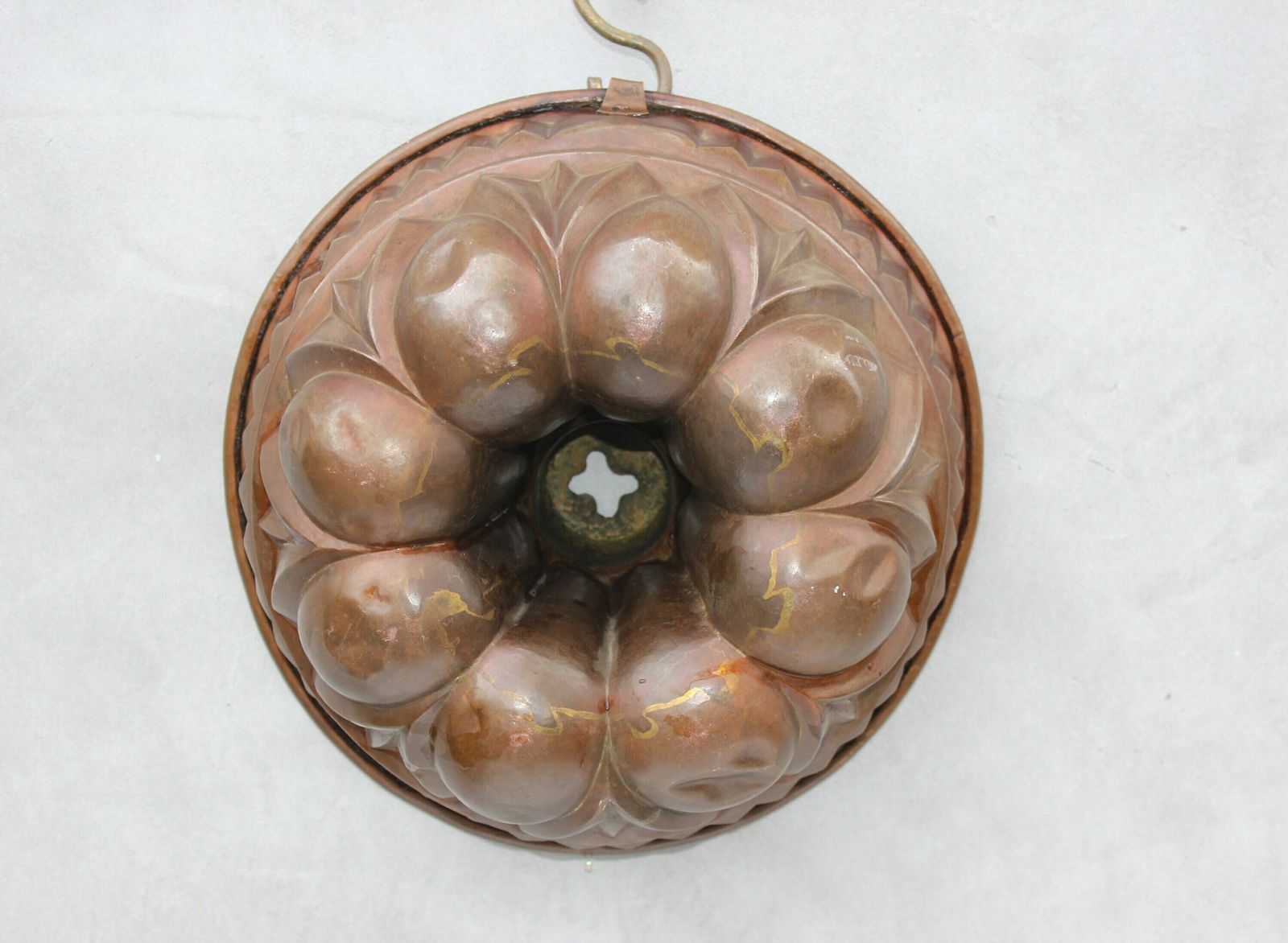 Jello Cake Mold Heavy Copper Baking Pan Ornate Detail Original Patina Dessert Mold Food Photo Prop photo Home Decor